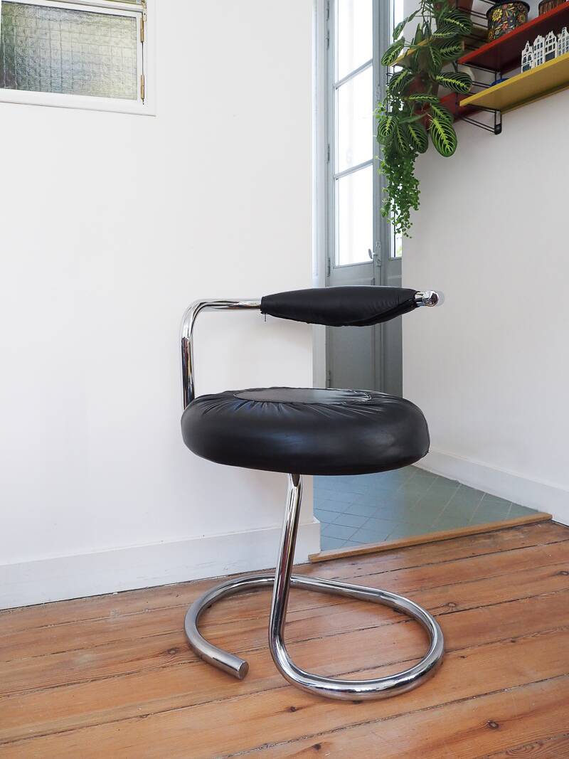 4 vintage Cobra chairs by Giotto Stoppino – Genuine leather and chrome steel