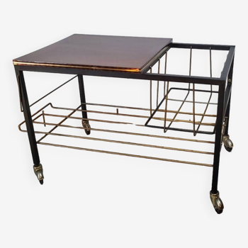Serving rolling table