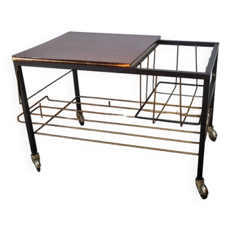 Serving rolling table