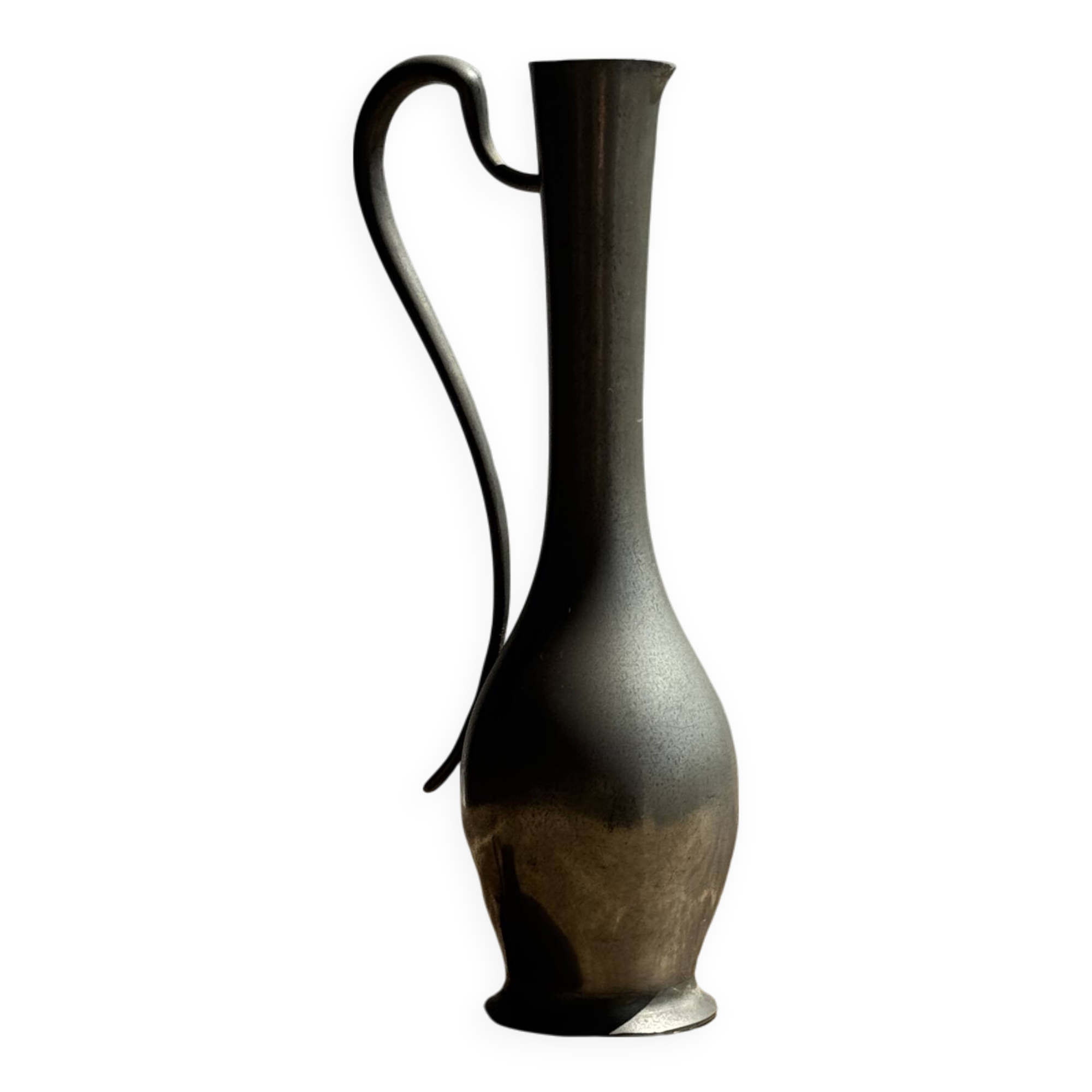 Small 19th century pewter jug, 95% hallmark H20.5