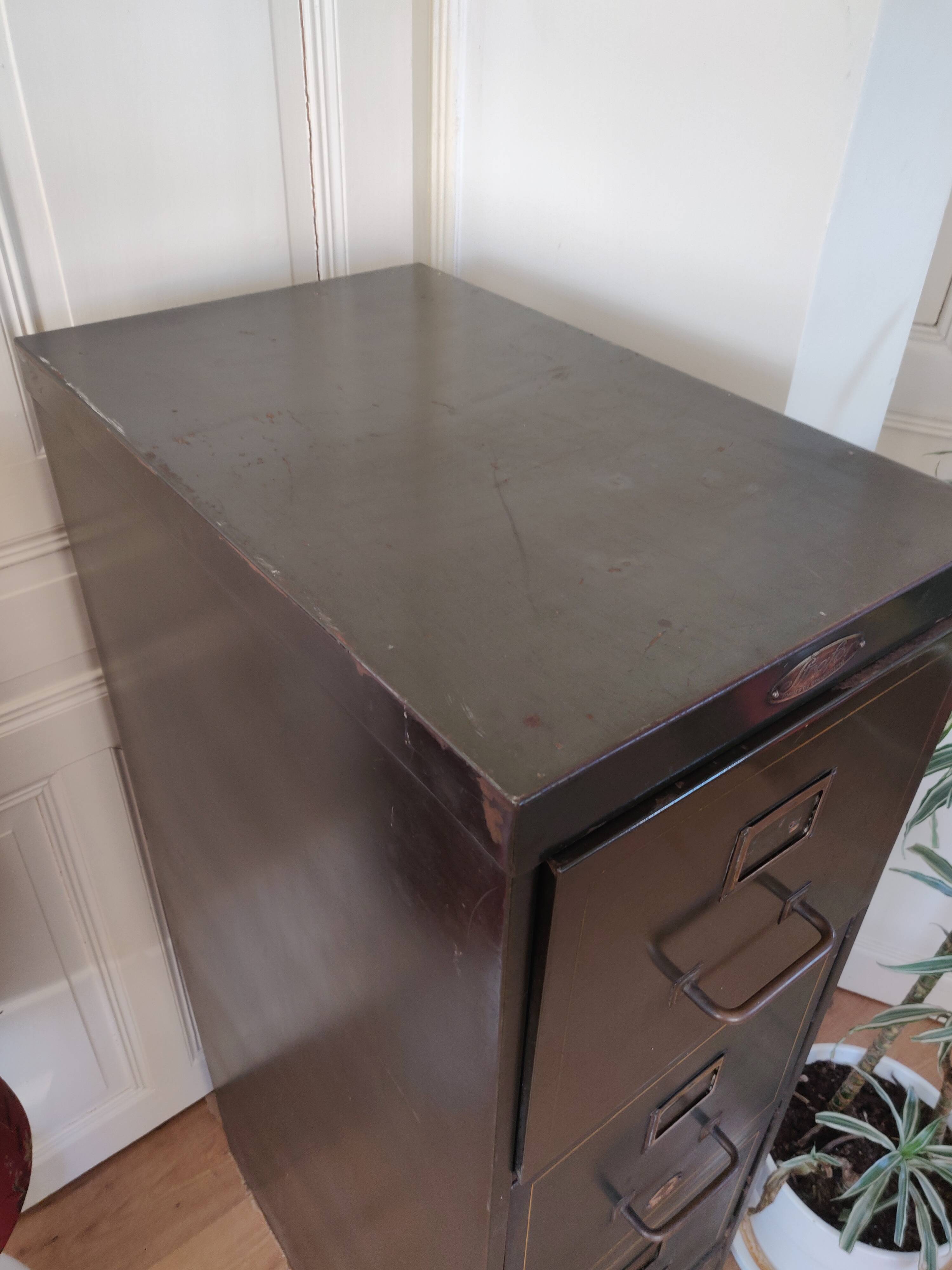 Furniture lockers Strafor