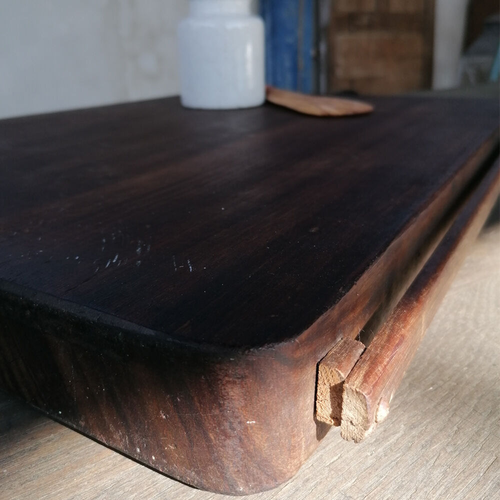 Flat wooden log board and handles