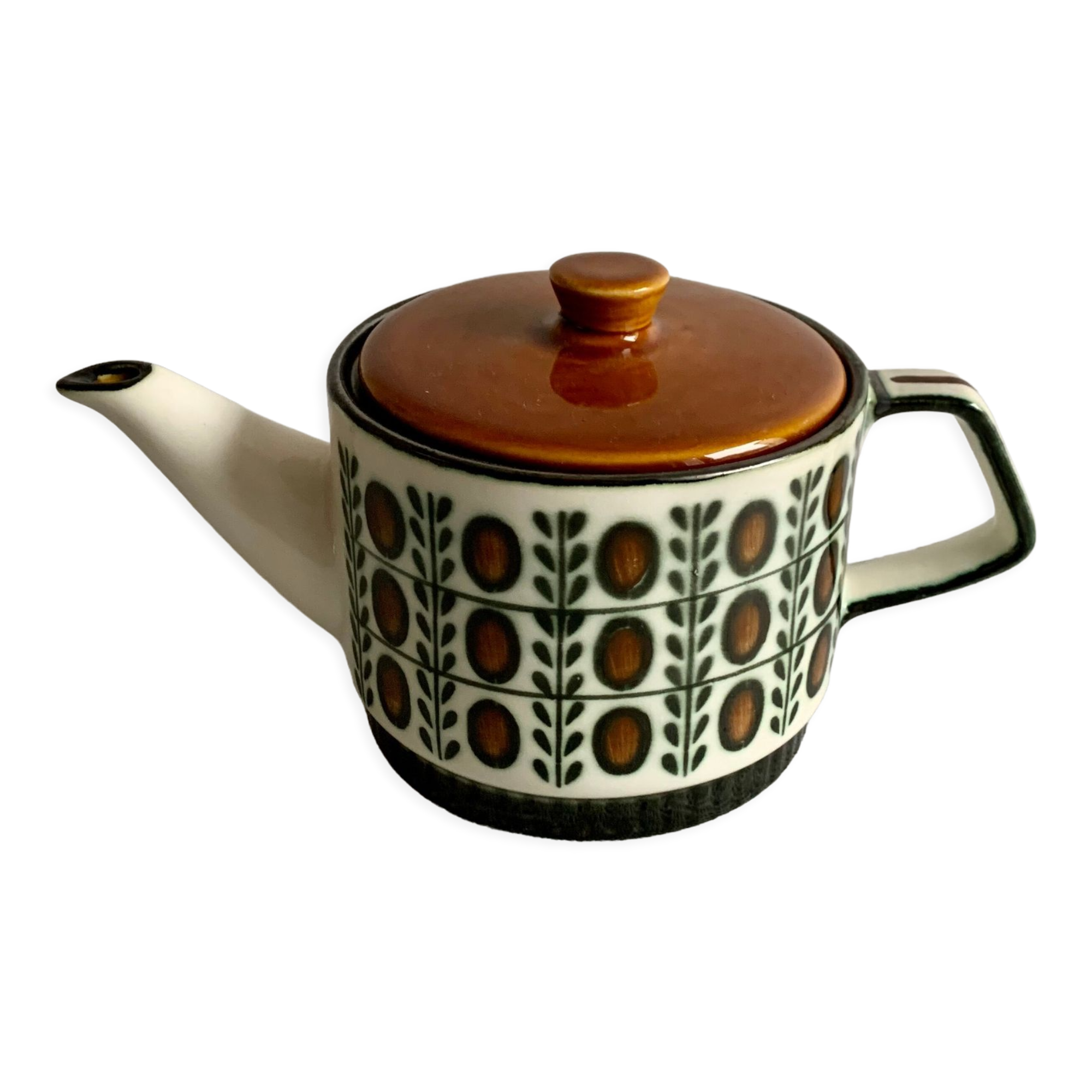 Pottery teapot Boch Rambouillet noix, 1960s