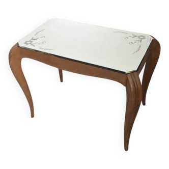 Wooden coffee table and mirror