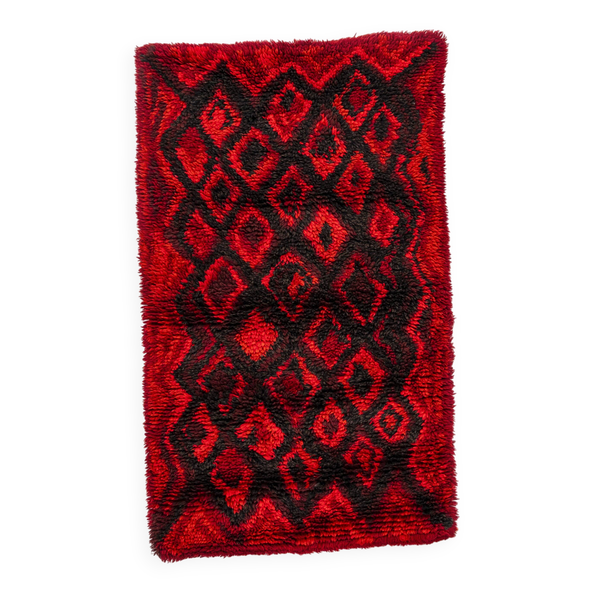 Scandinavian 20th century modern ryijy rug. 160 X 95 cm (63 X 37 in).