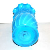 Vase ancien en opaline bleu turquoise 18.5cm