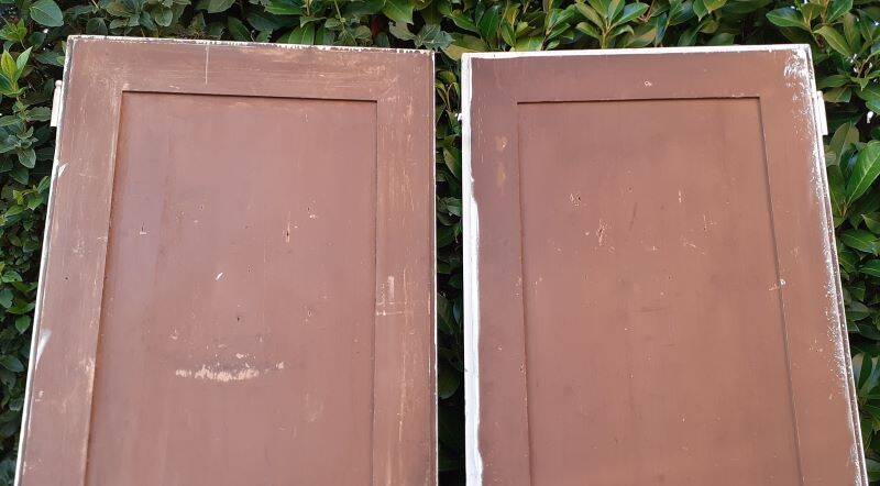 Pair of old cupboard doors h220.5xL75cm each