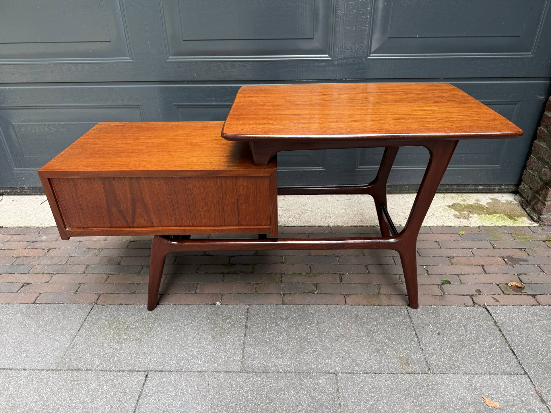 Wébe Tv table