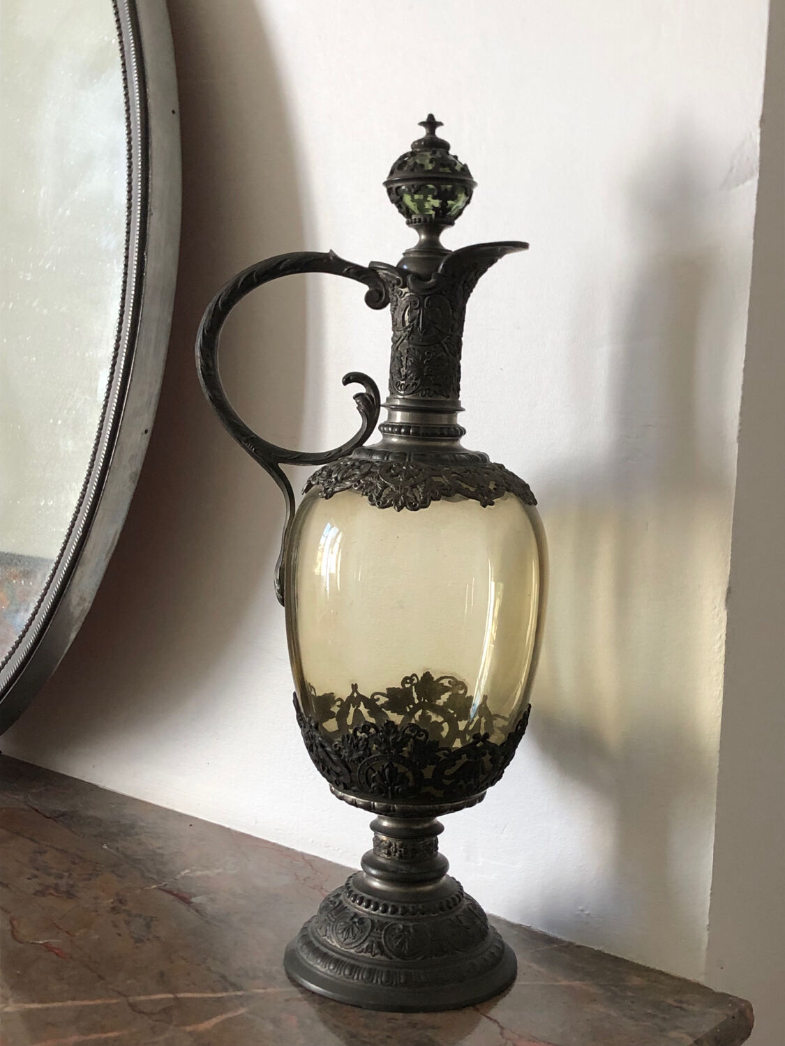 Aiguière étain et verre soufflé XIX style renaissance
