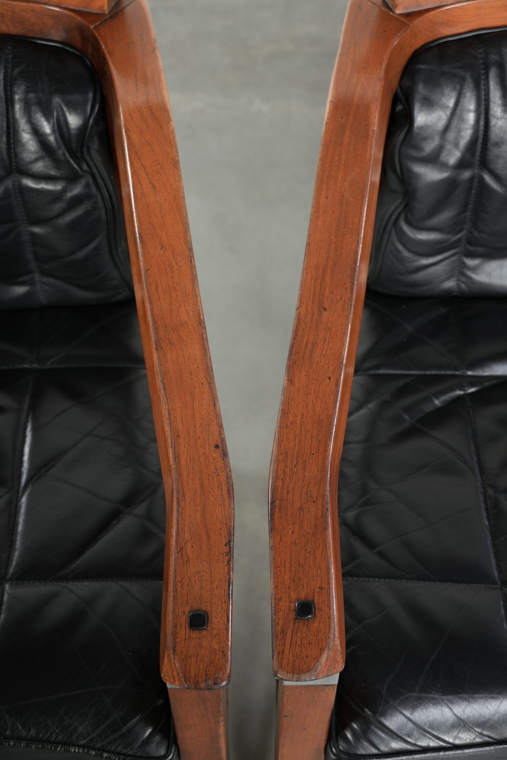 Black leather set of 4 Art Deco design dining chairs with armrests