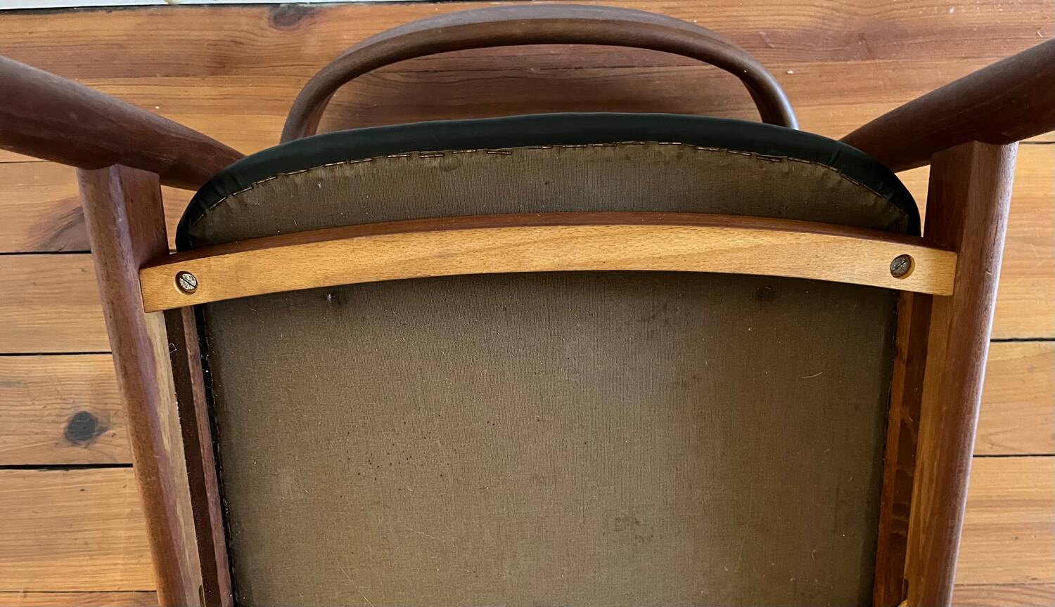 Johannes Andersen Scandinavian vintage chair