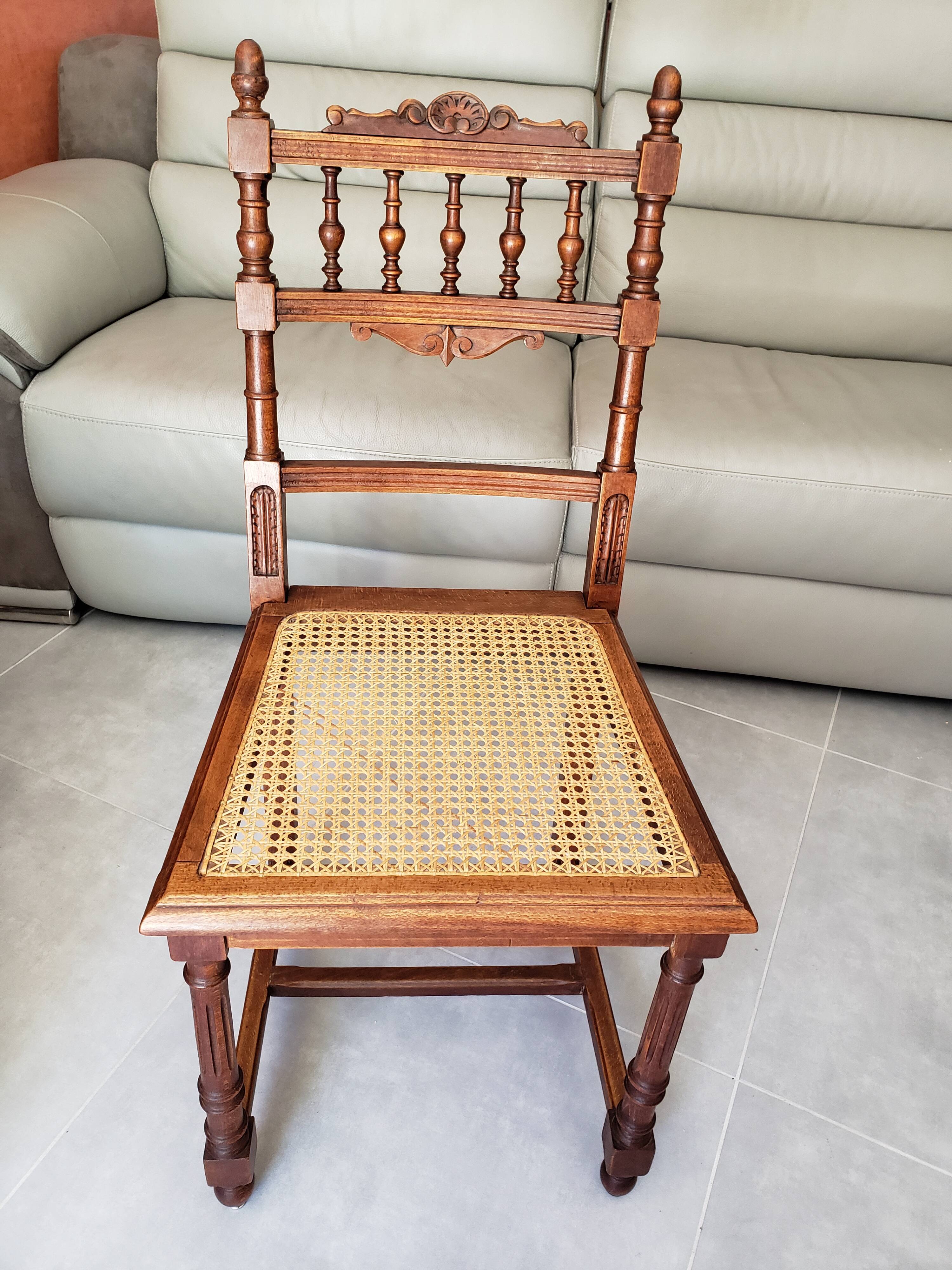 4 vintage chairs in turned wood and cannage from the 1910s