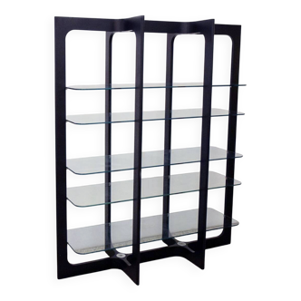 Wood and glass bookcase/display cabinet attributed to Bernini, 1970s.