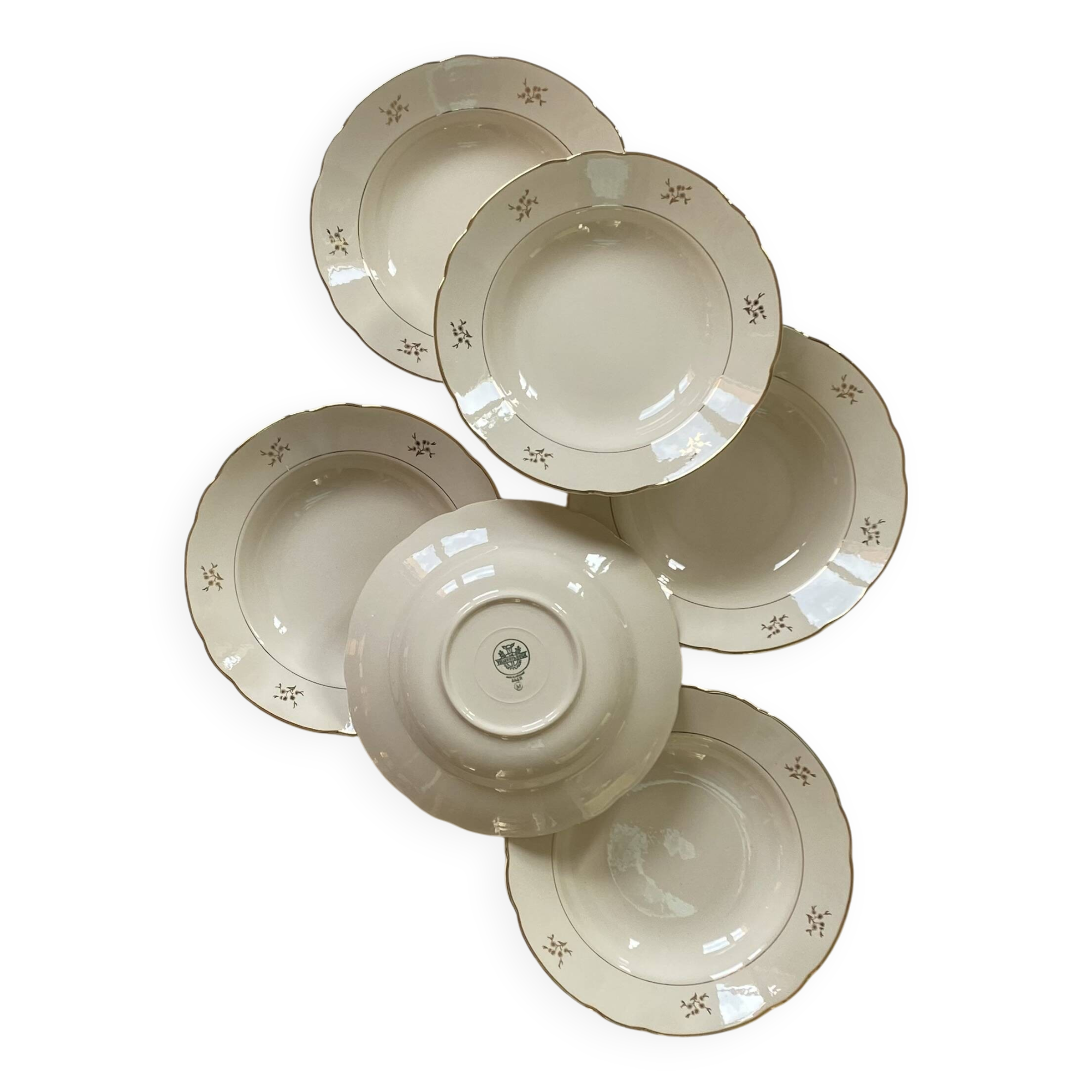 6 assiettes creuses faïence couleur crème et dorure Villeroy Boch ACC-7226