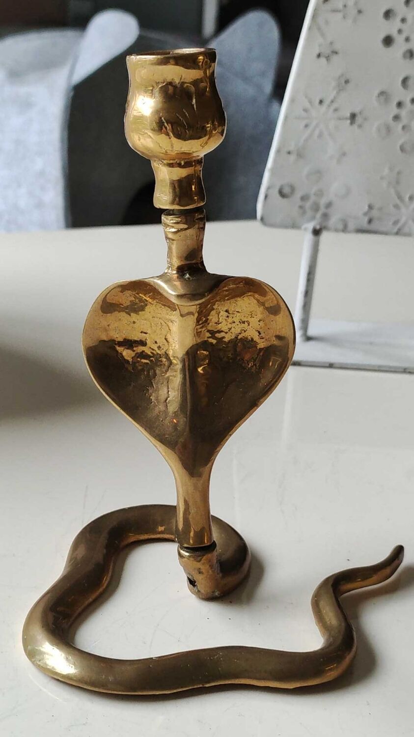 Pair of Zoomorphic candlesticks cobras, brass. Art Deco