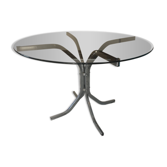 Dining room table