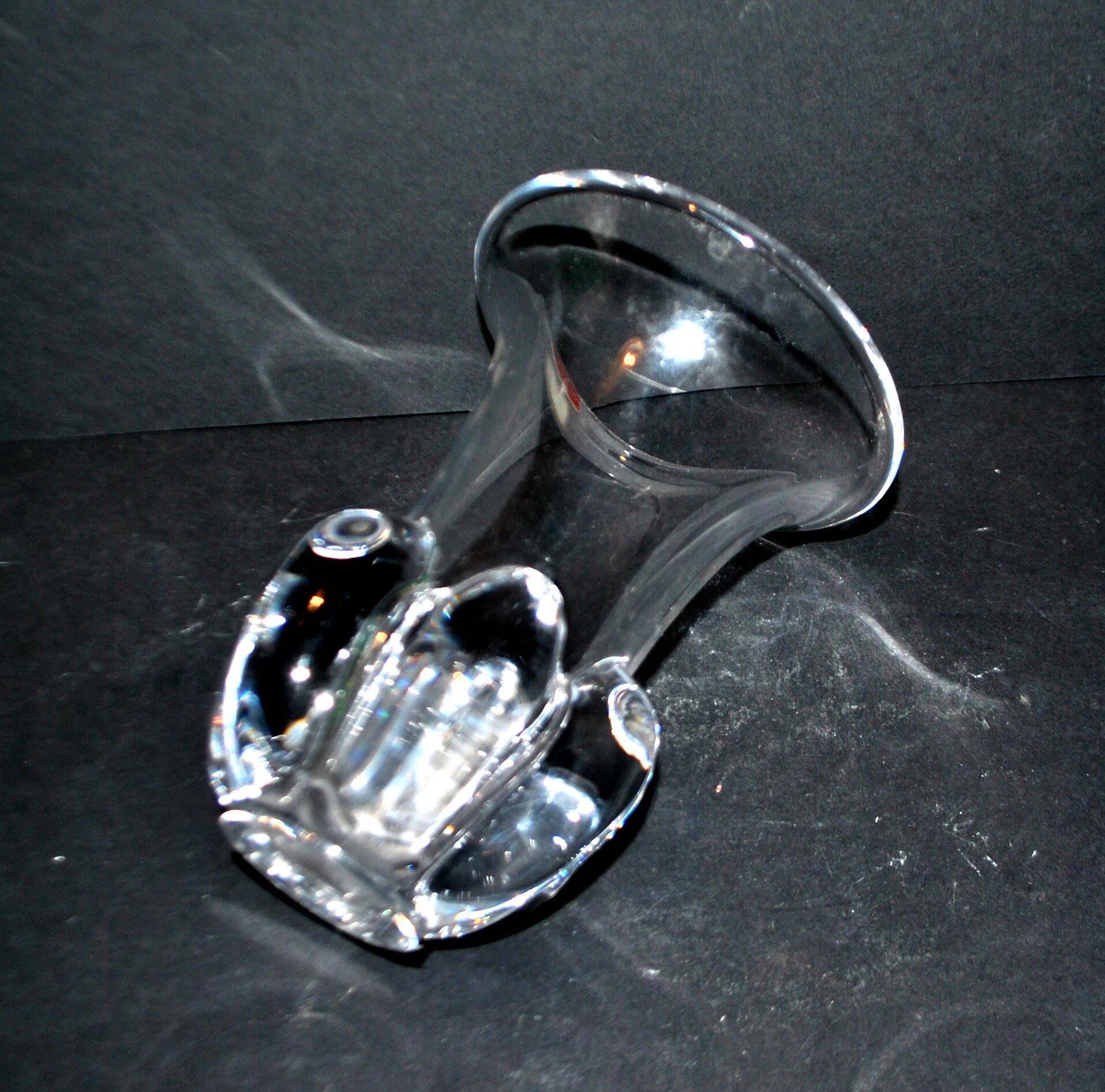 Modernist design vase in Vannes Le Châtel crystal