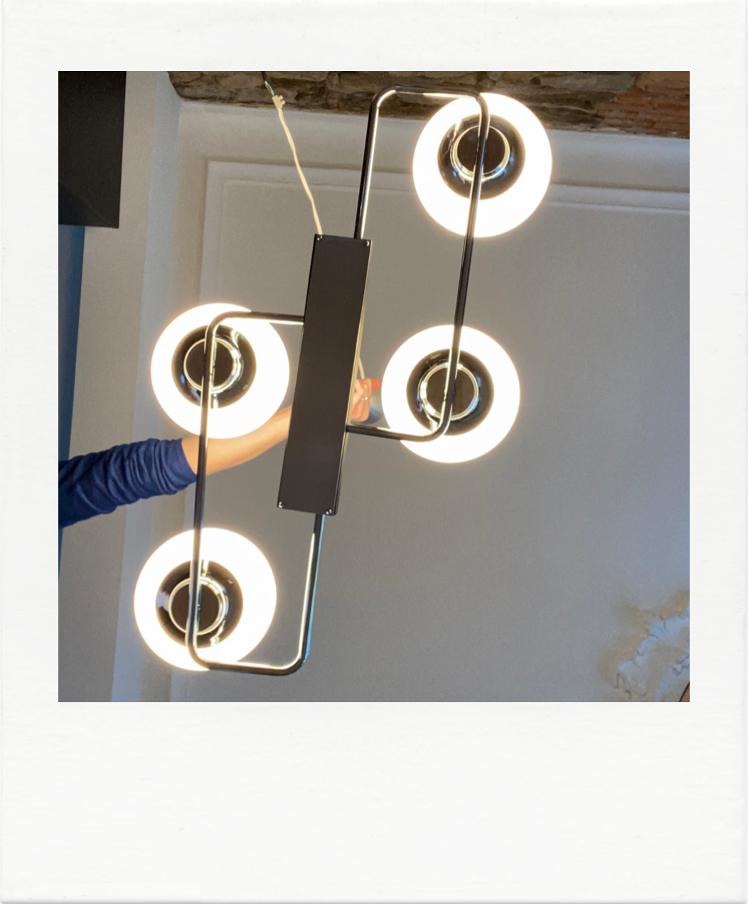Lustre chrome et opaline années 70