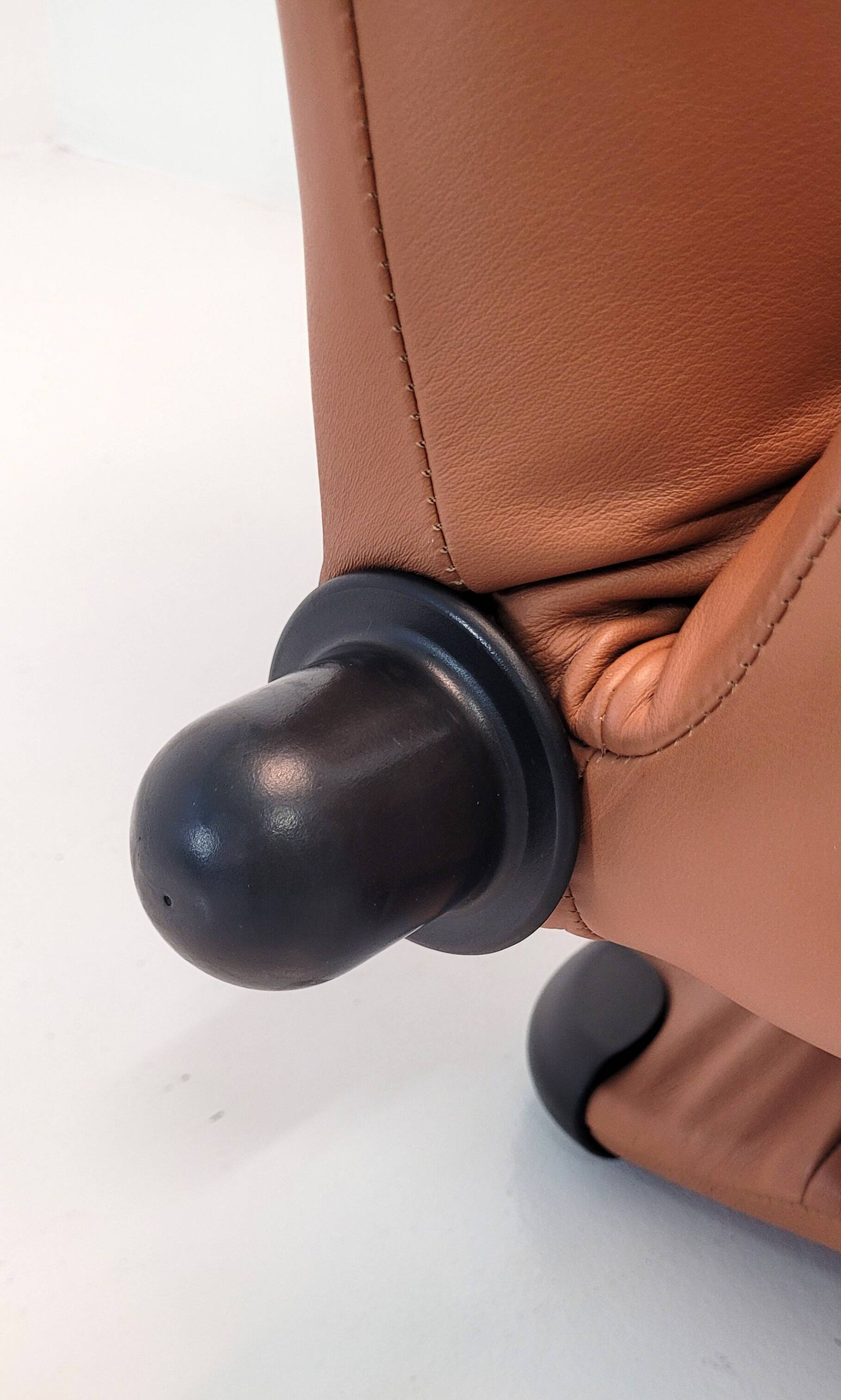 Cassina 111 Wink armchair By Toshiyuki Kita