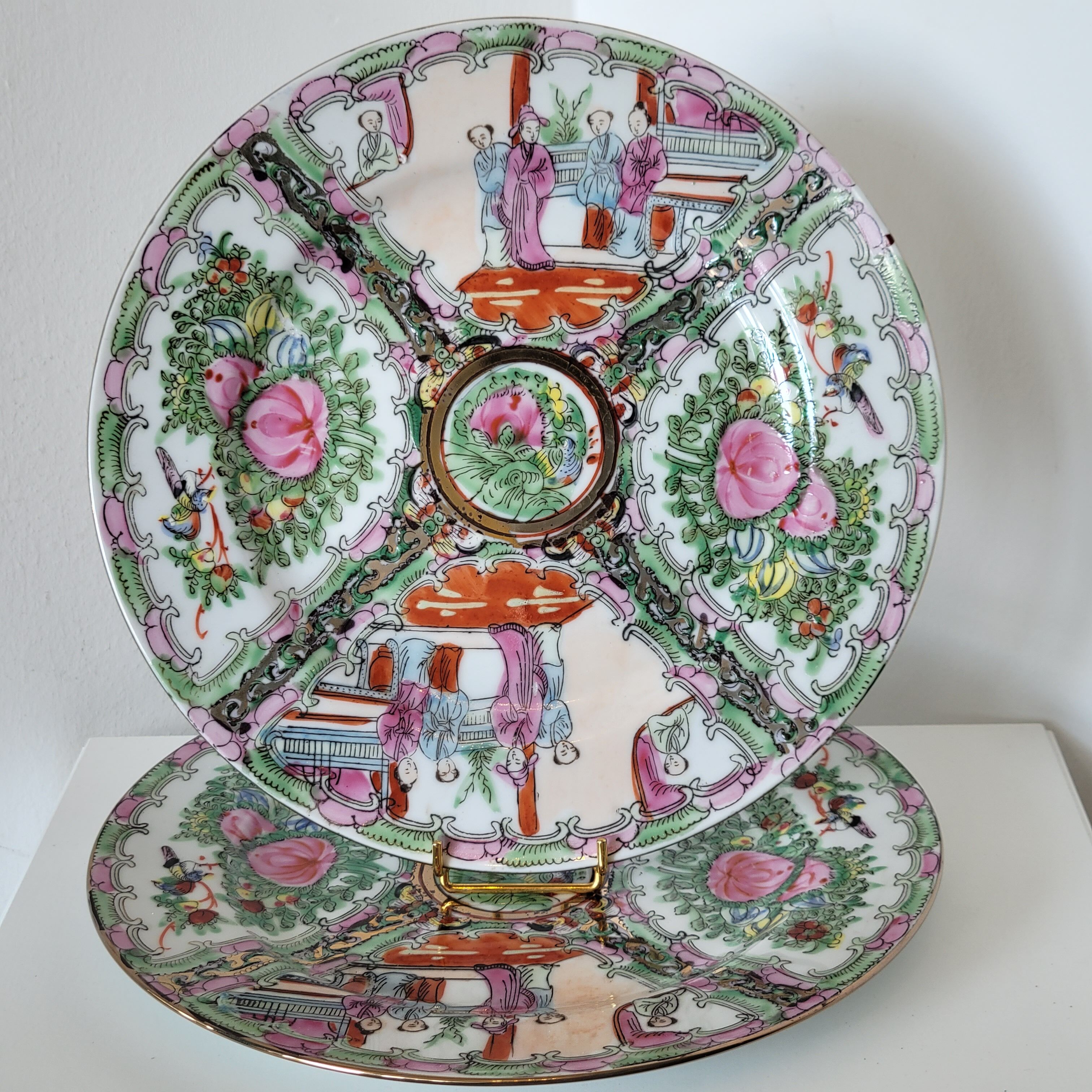 2 Chinese plates polychrome porcelain and gold Canton XXth