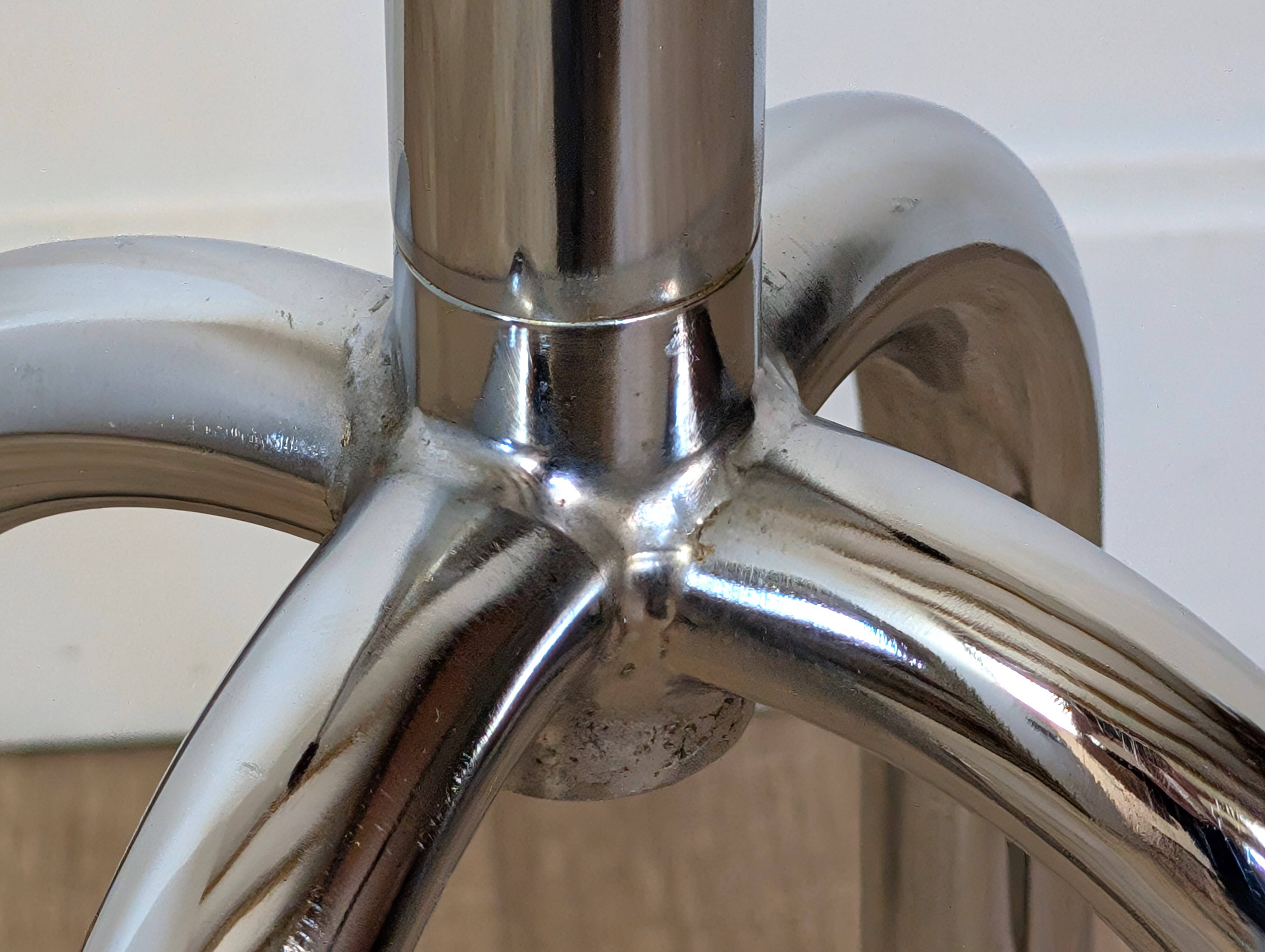 Chrome parrot coat rack