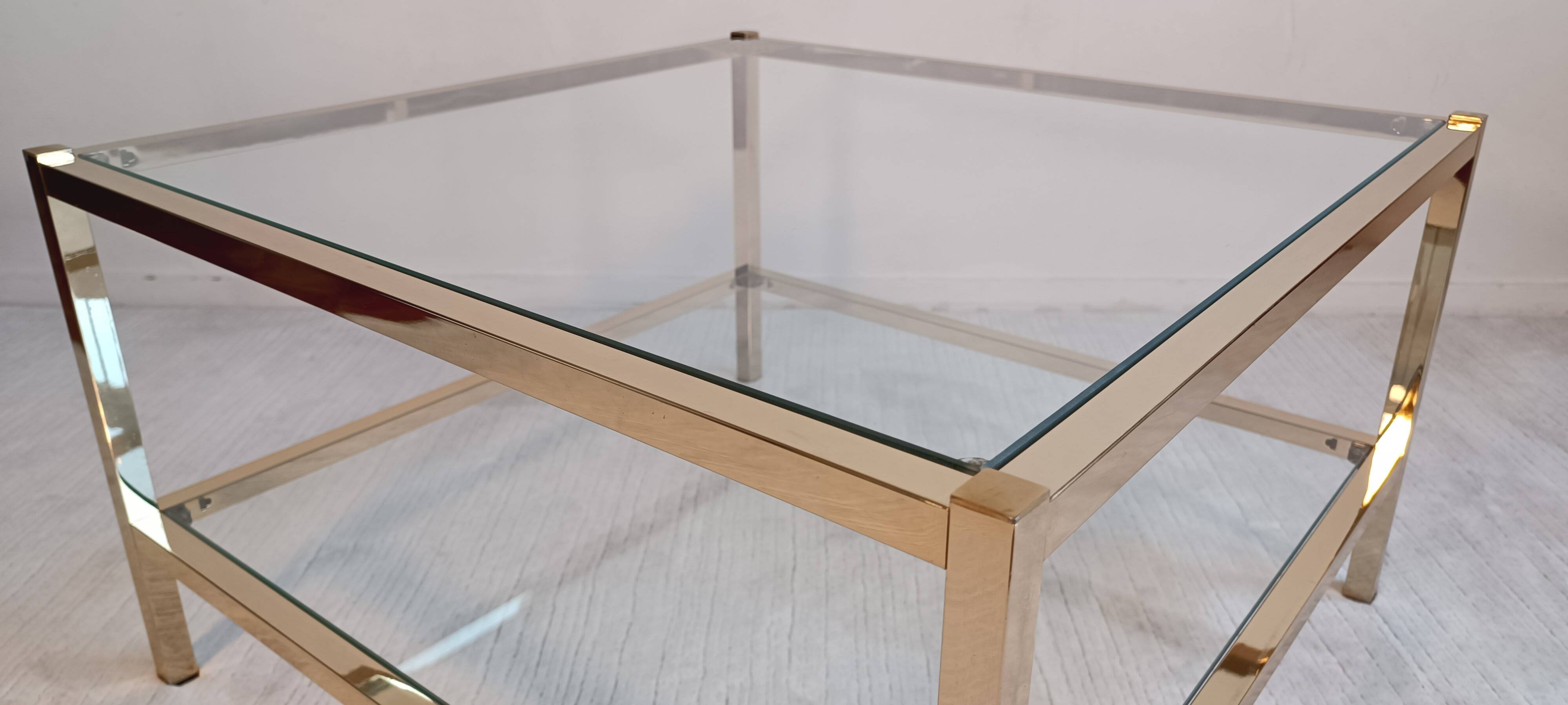 Italian 1970'S coffee table in brass and glass with 2 trays