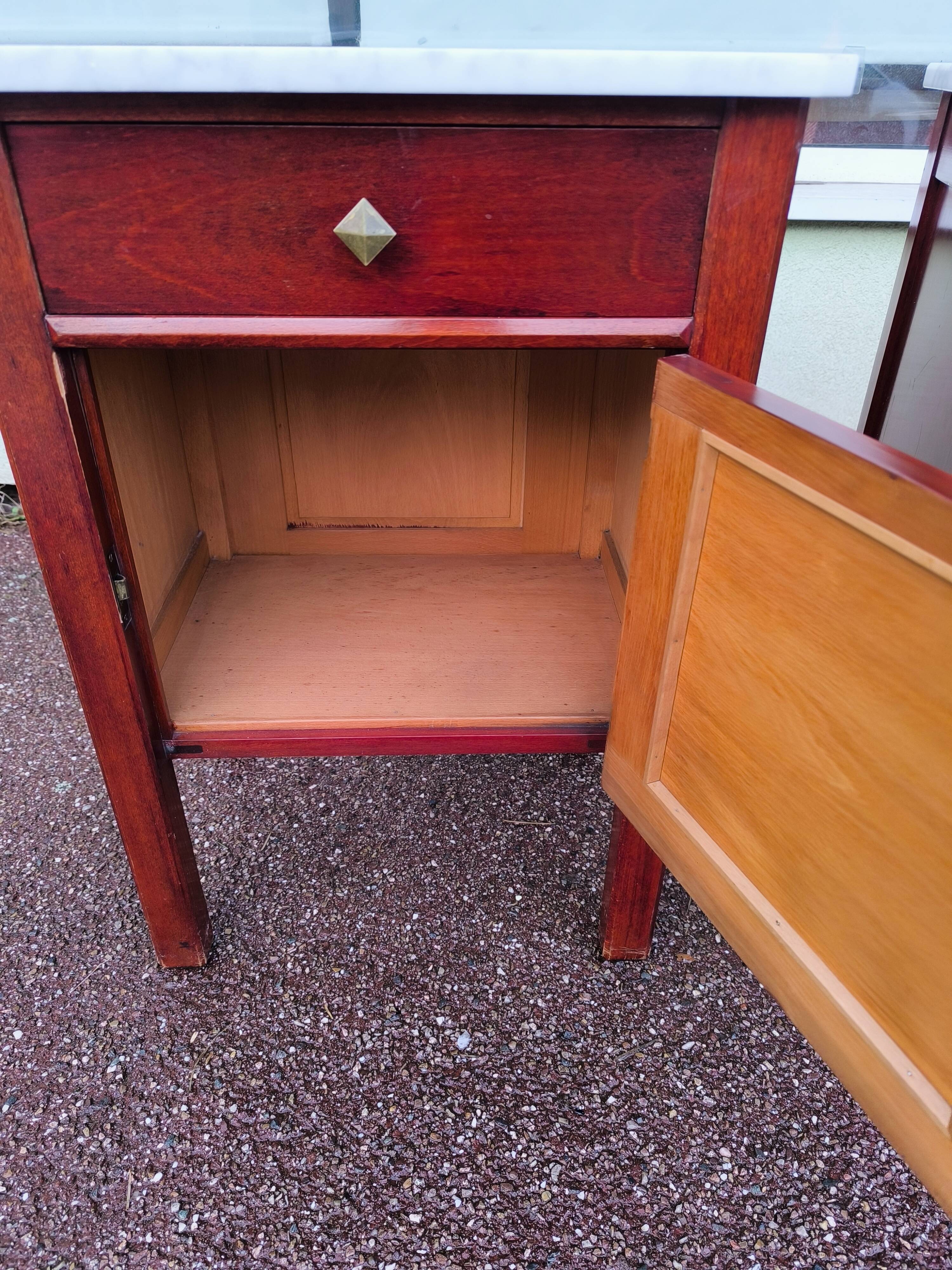 Set of 2 wooden and marble bedside tables.