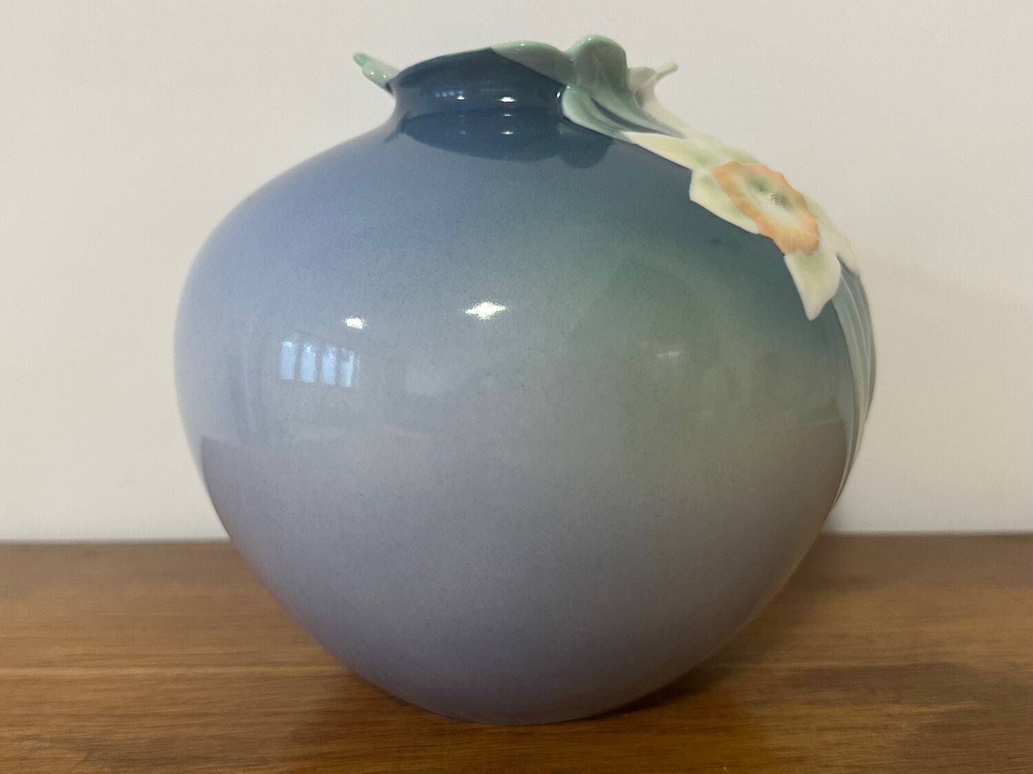 Vase Art nouveau en porcelaine signé Franz