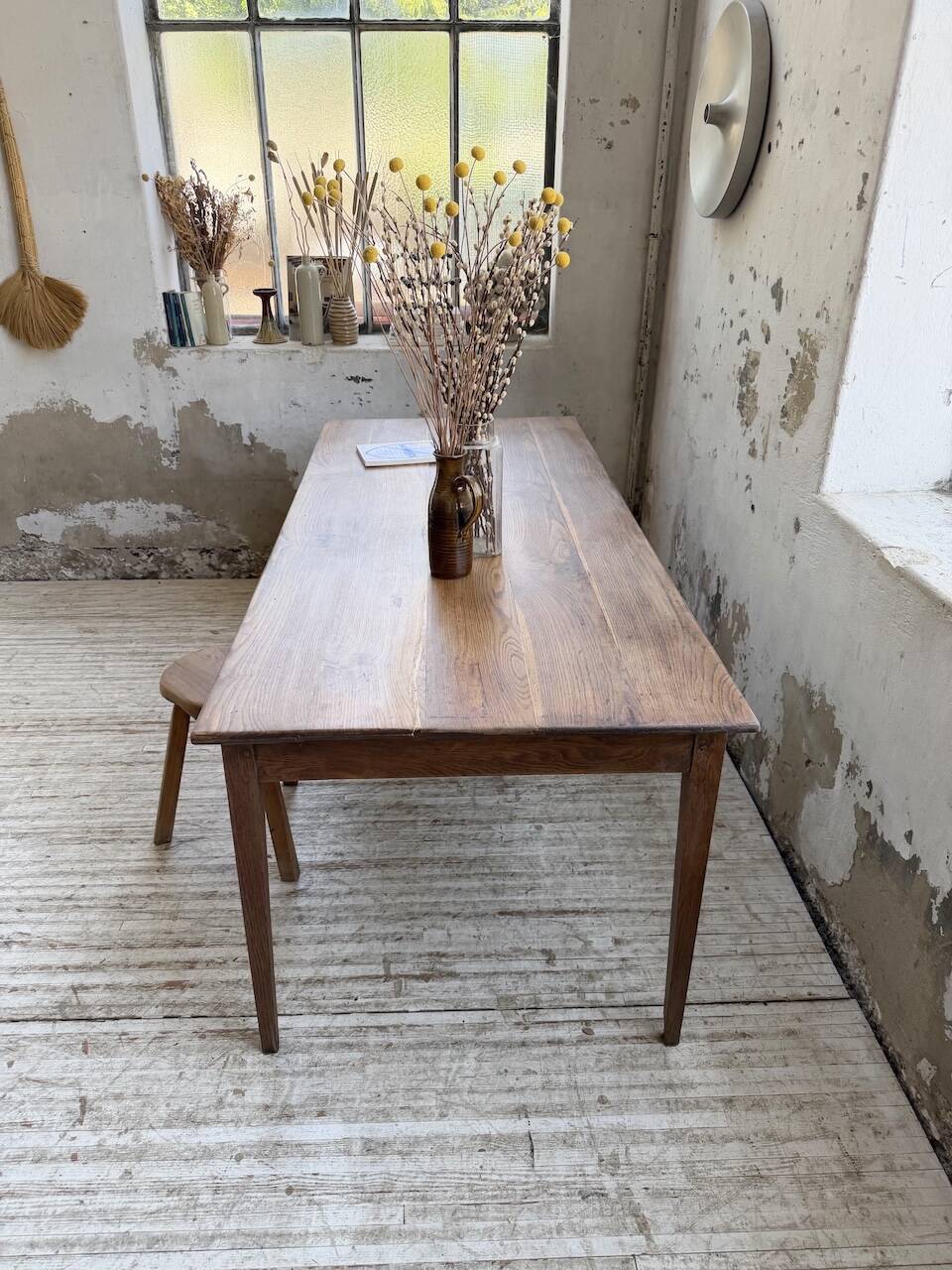 Table de ferme chêne pieds fuseaux 1950
