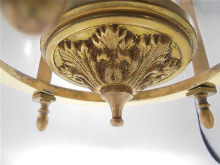 Pair of vestibule suspensions