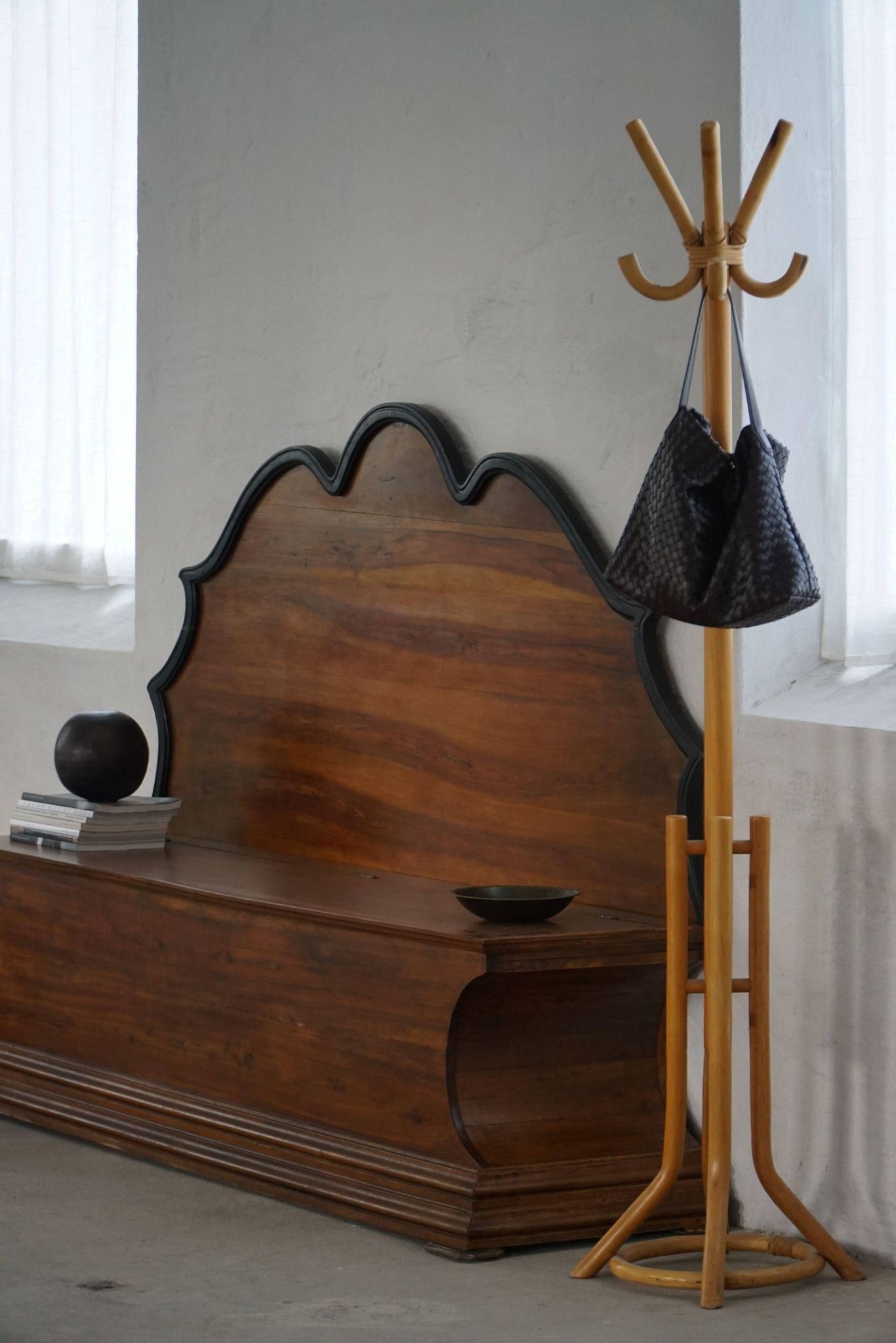 20th-century Art Deco storage bench in walnut, by a Danish cabinetmaker.