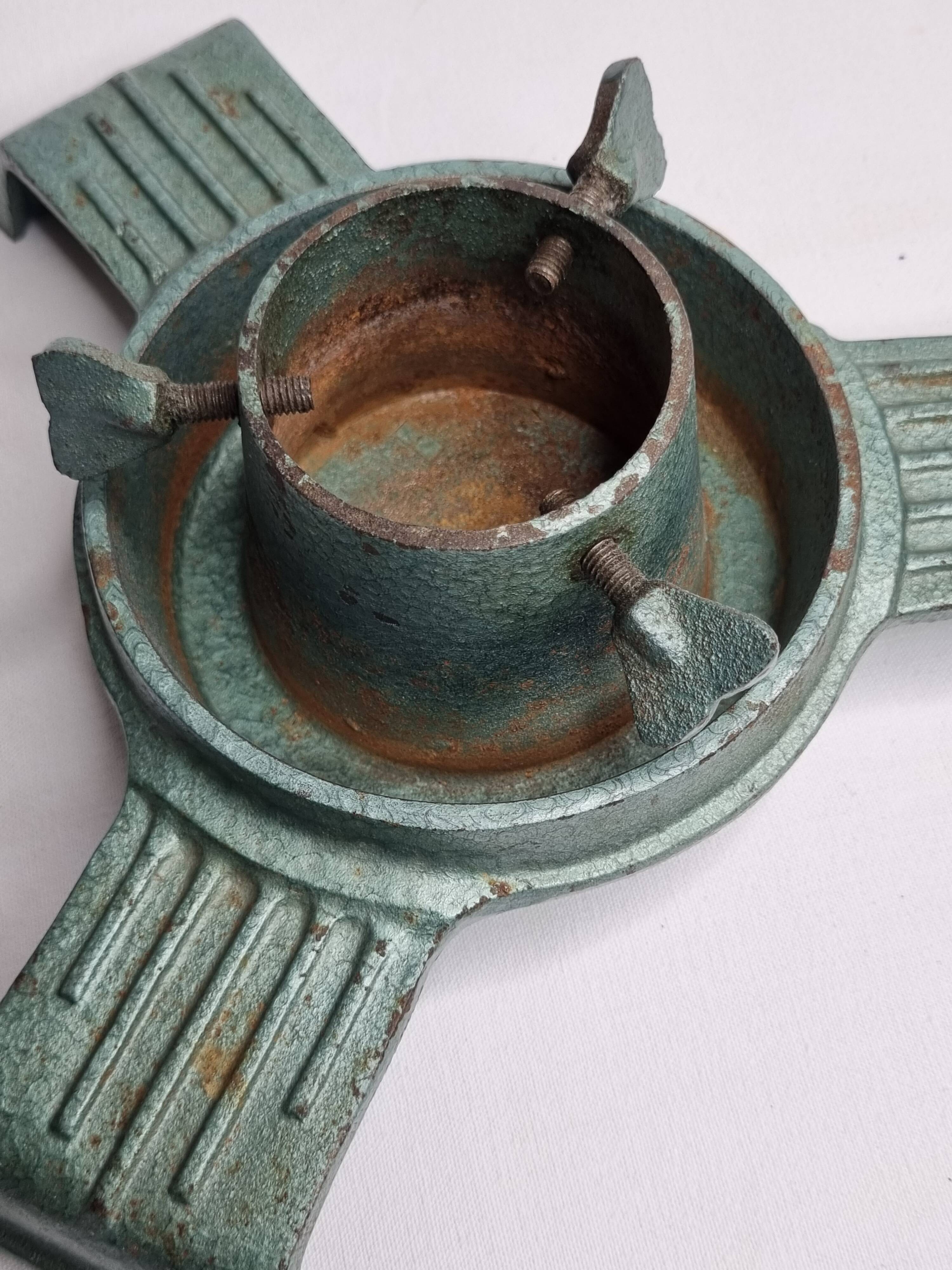 Old industrial style Christmas tree stand, enameled cast iron, 25 cm