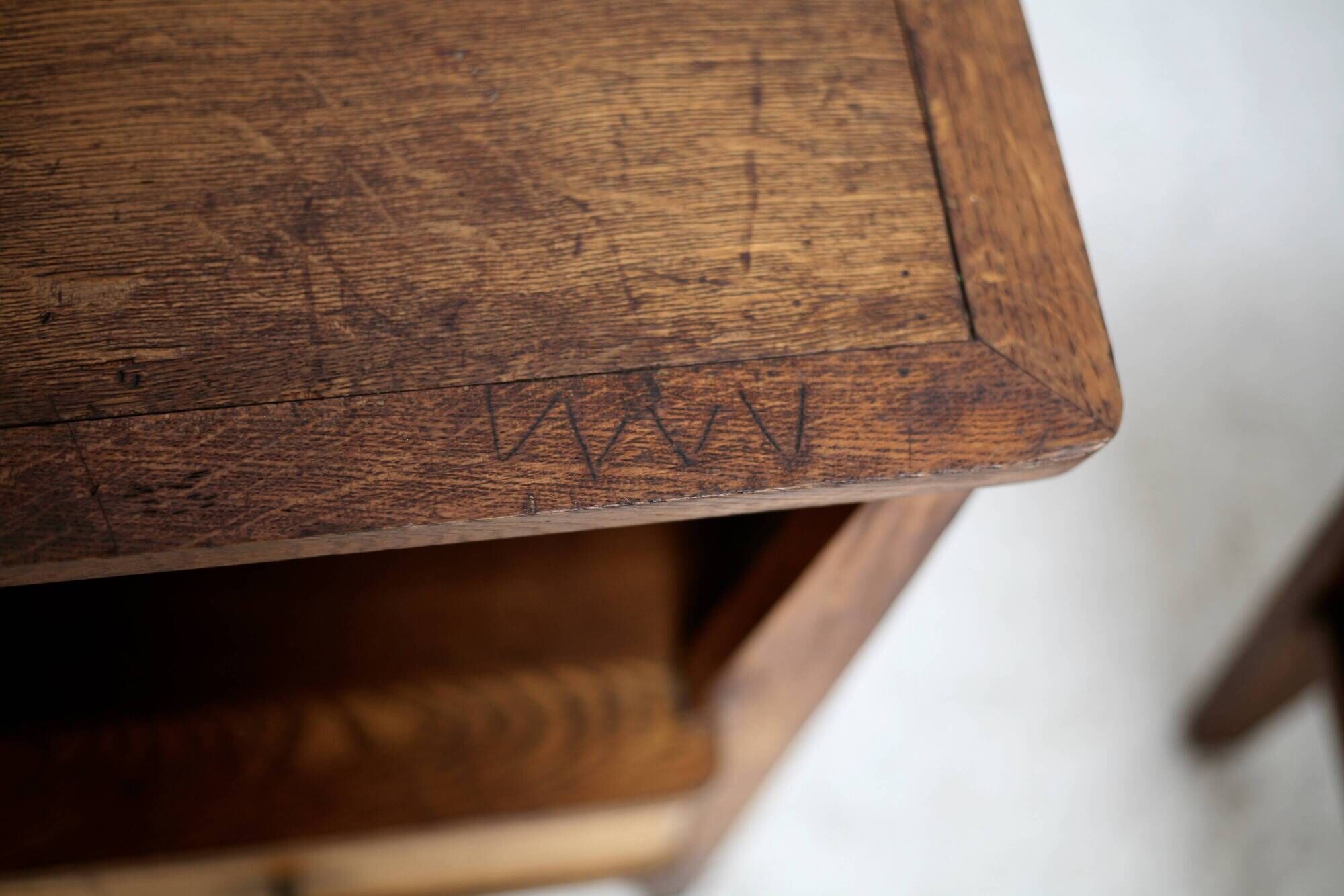 Pair of bedside tables by René Gabriel, Lieuvin. France, 1945