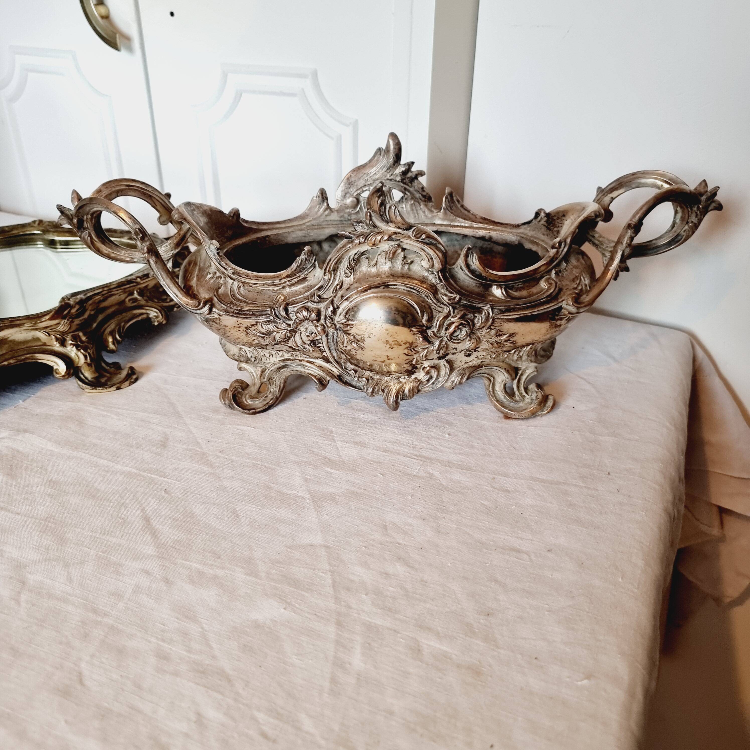 French Art Nouveau planter and "above all" in silver-plated metal and mirror dating from 1900 or earlier