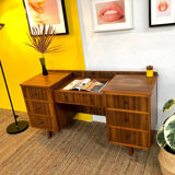 Scandinavian desk 137 cm