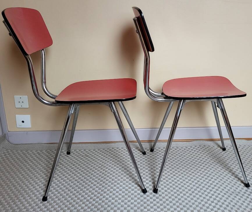 Set of 2 Formica chairs