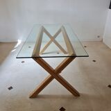Scandinavian table
