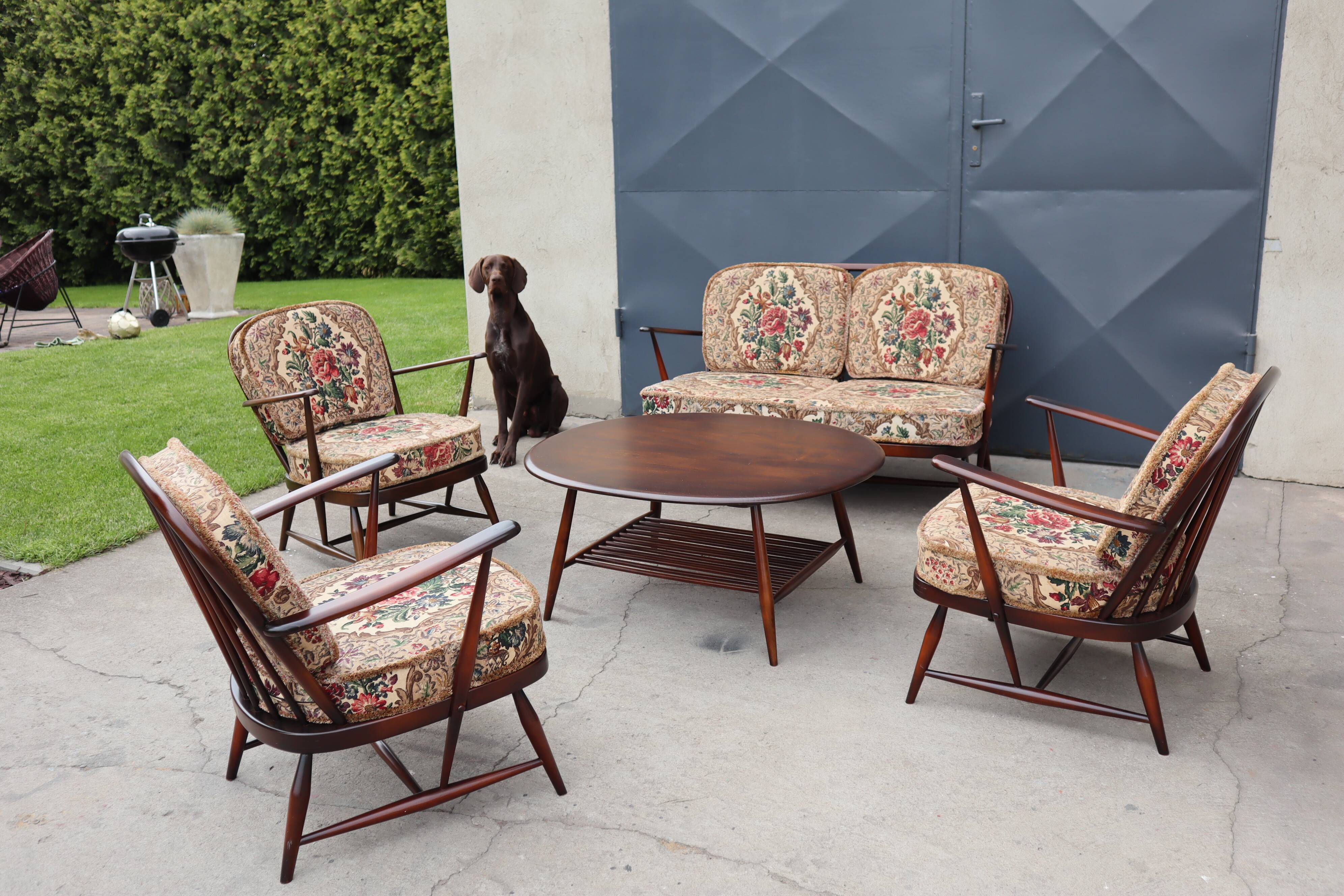 Set by Lucian Ercolani for Ercol, 1960