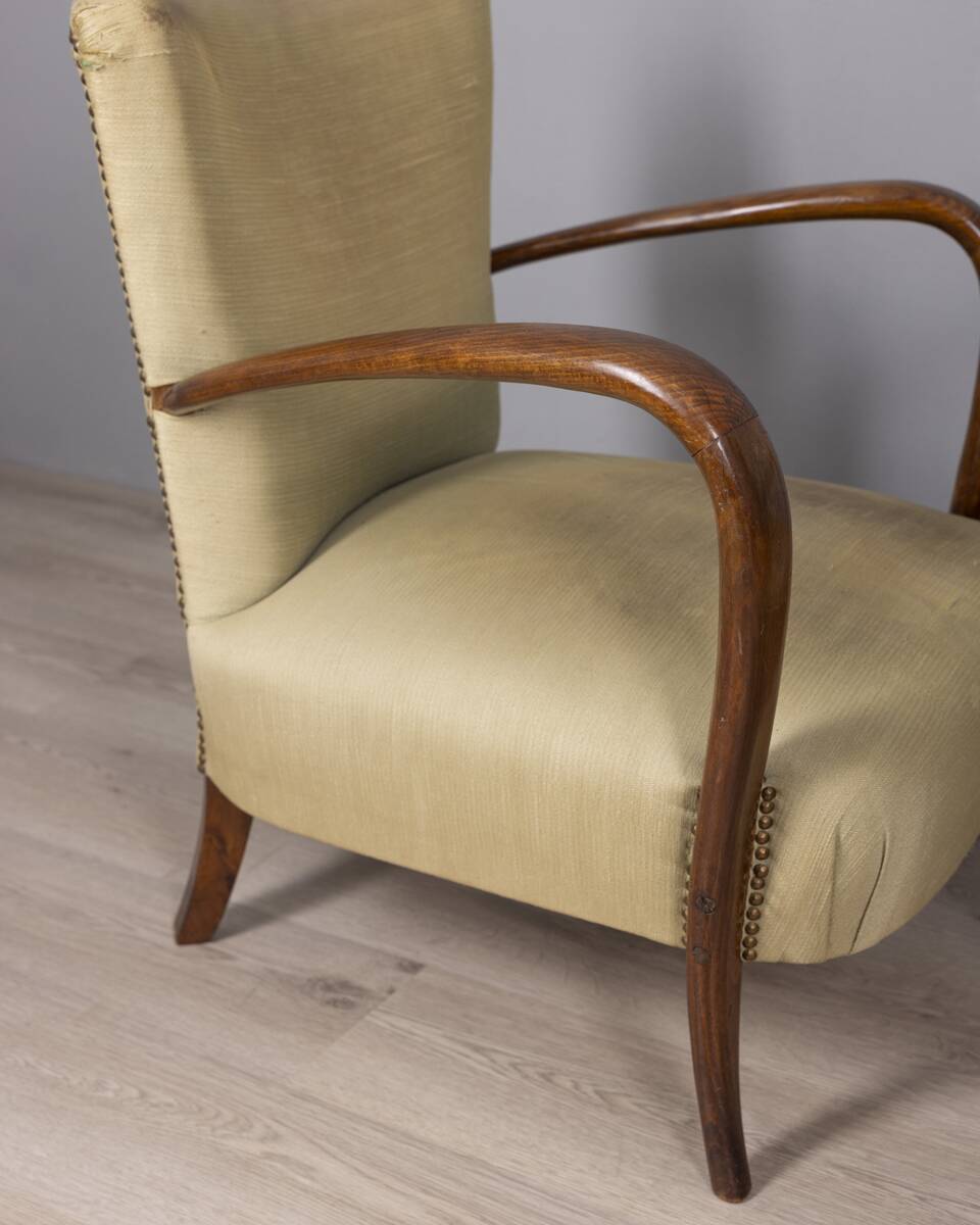 PAIR OF VINTAGE 1940S ARMCHAIRS IN WOOD AND FABRIC, ITALIAN DESIGN