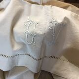 Paire de draps anciens marqués « CV »