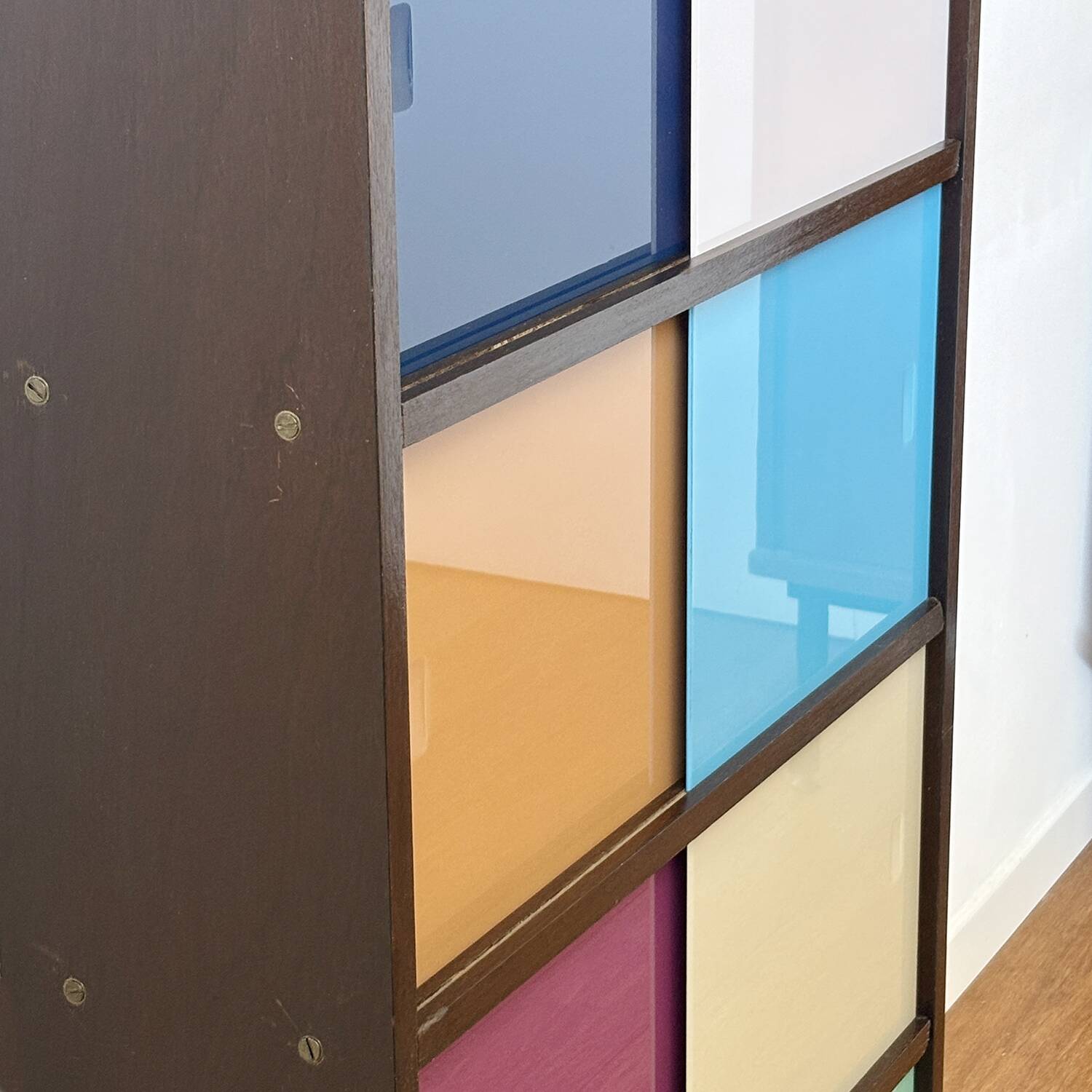 1960s bookcase in multi-colored tinted glass – Modular design