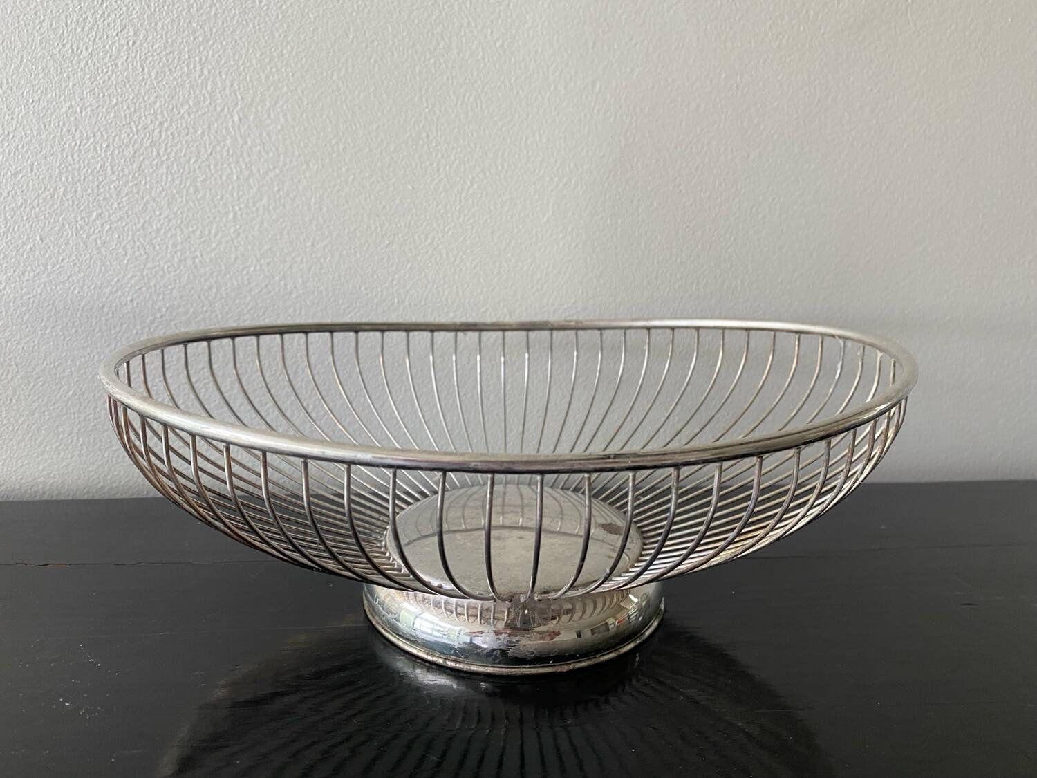 Vintage basket from De Uberti Italy in silver metal