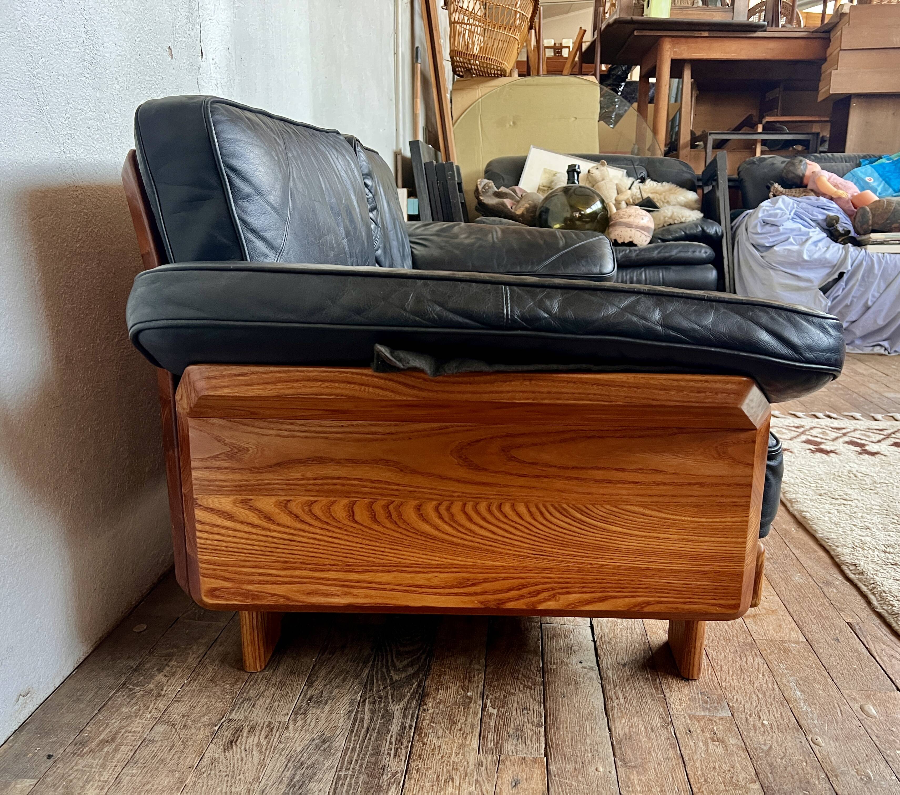 Canape seltz elm and leather design 1960