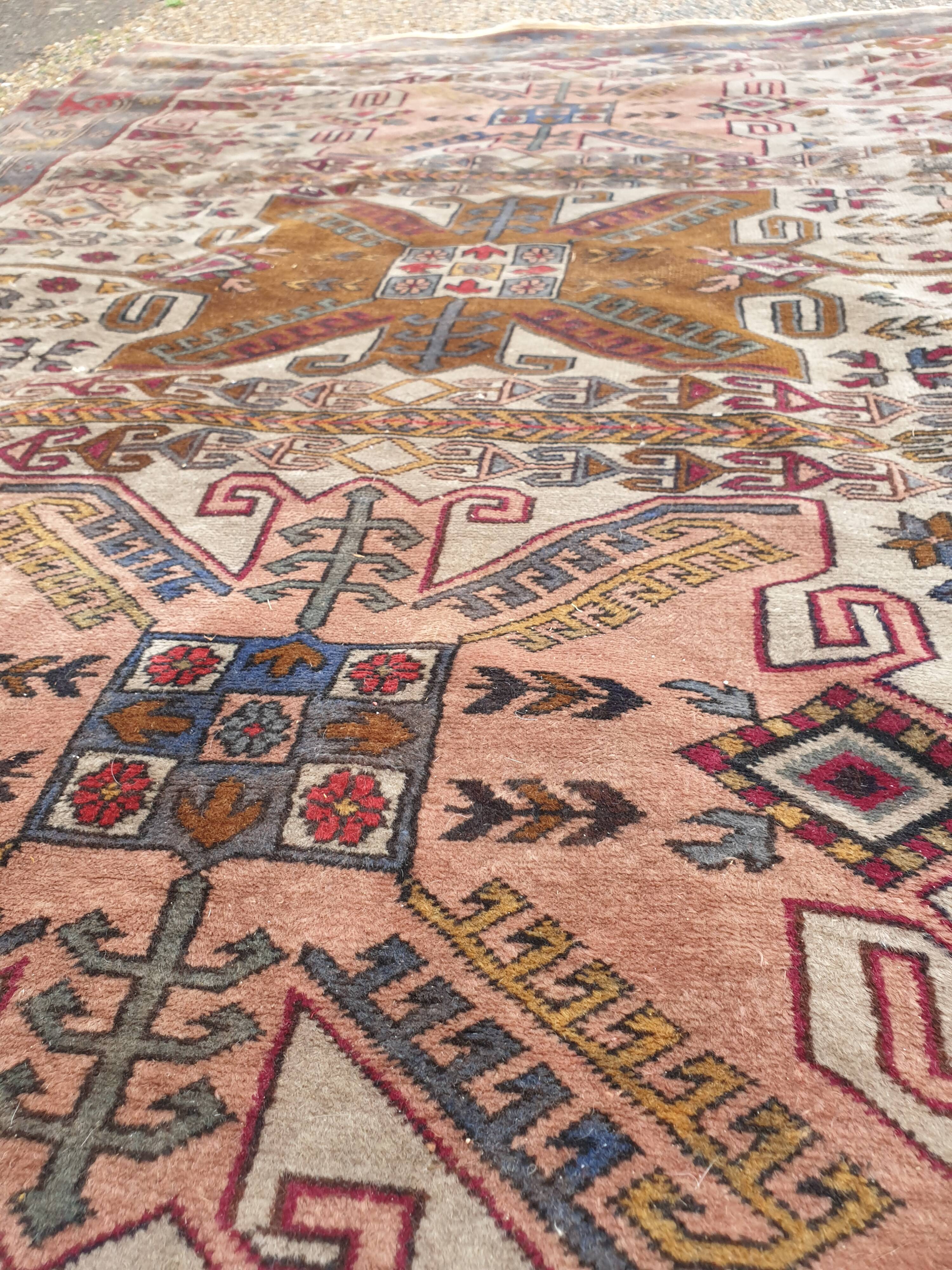 Tapis d'Orient ancien en laine