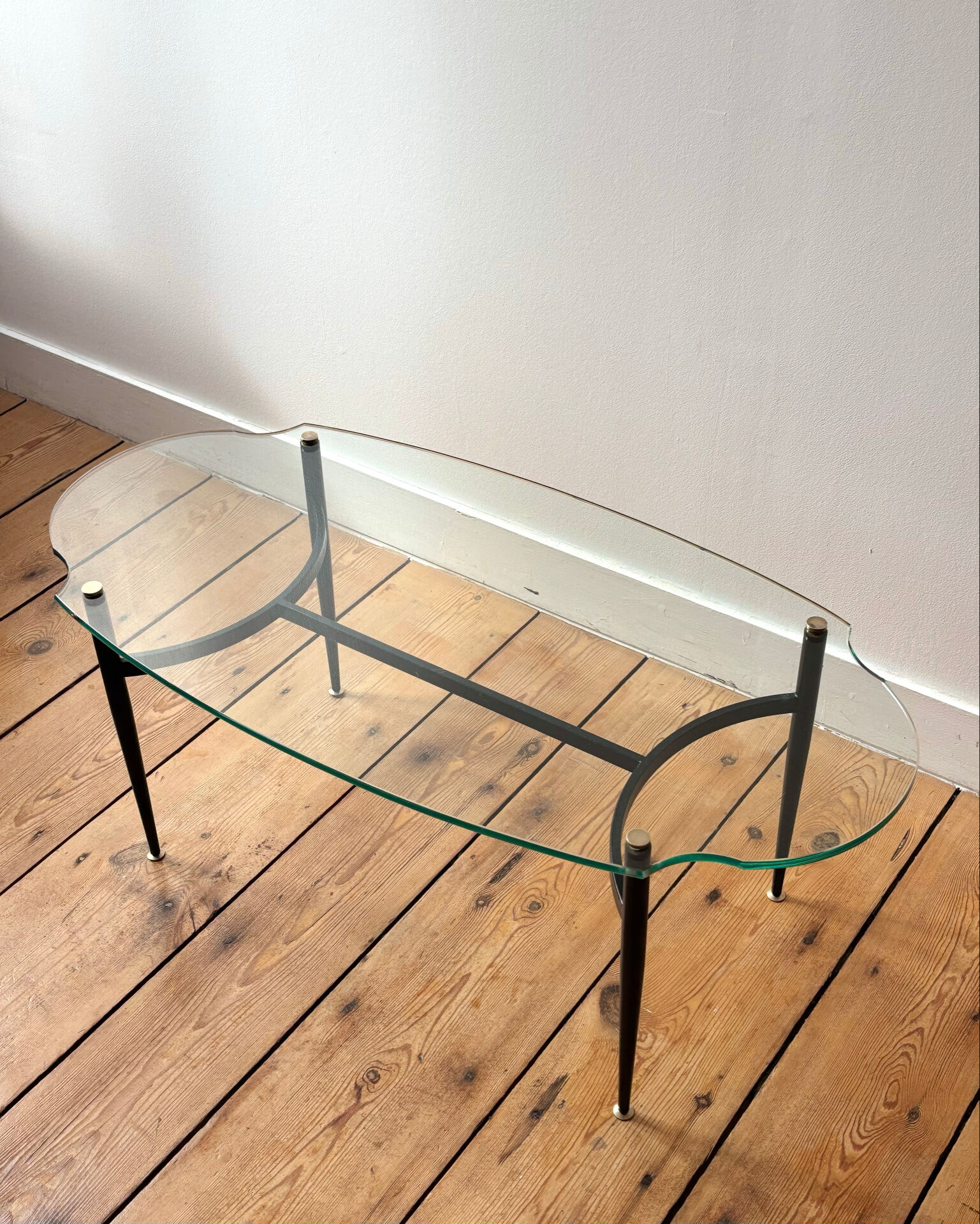 Modernist coffee table | 1950s