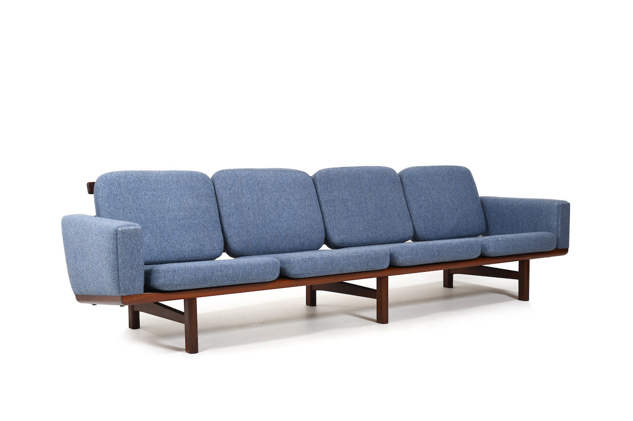 Canapé GE-236/4 en teck par Hans J. Wegner pour Getama années 1960