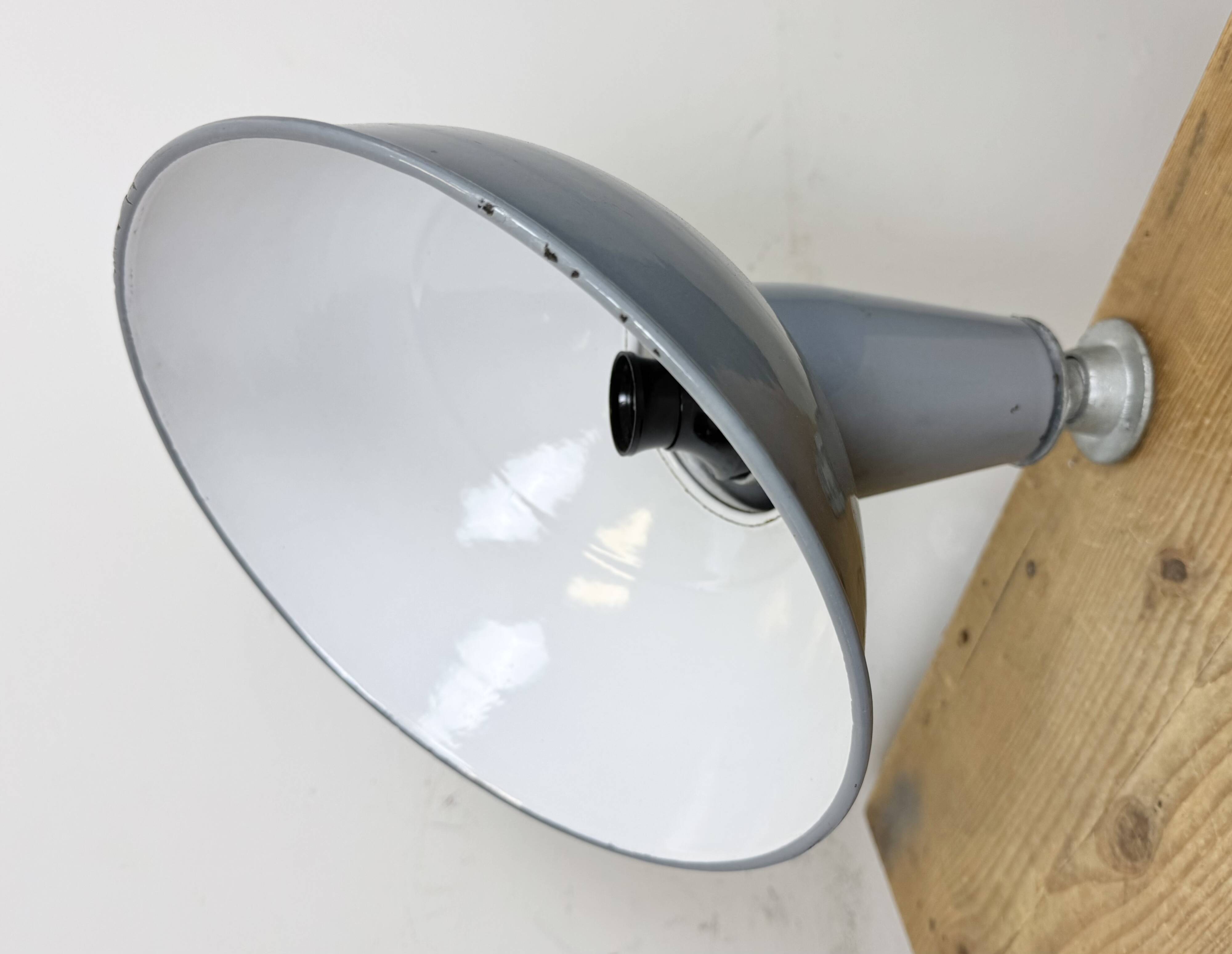 Industrial British Grey Enamel Factory Wall Lamp, 1960s