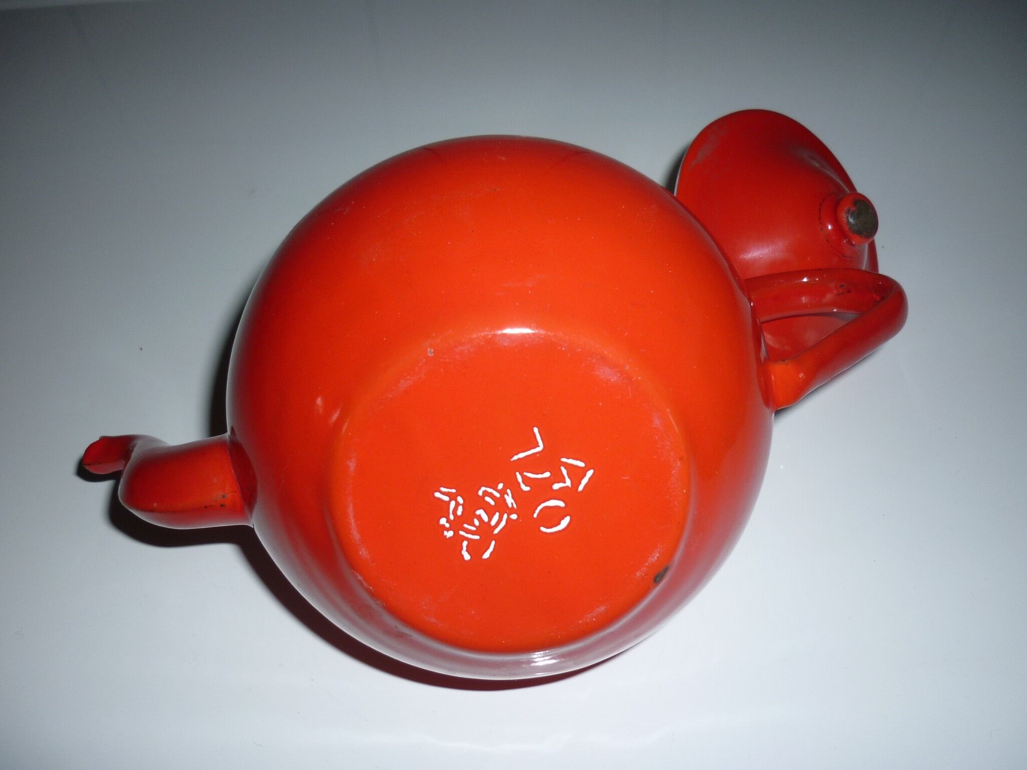 Théière fer émaillé rouge