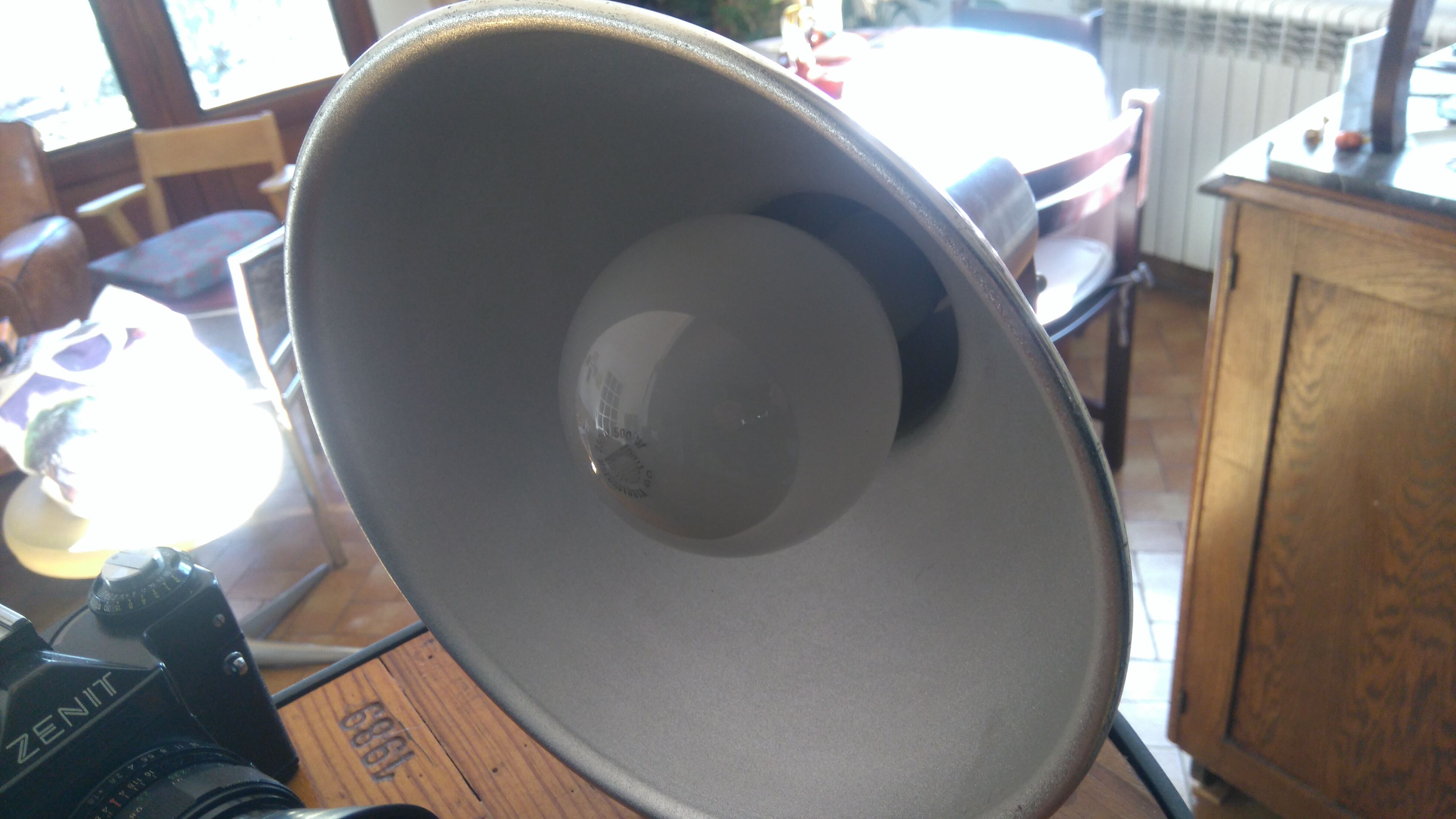 Photographer cremer clip projector