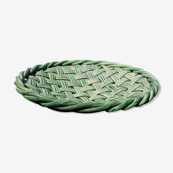 Fruit cut in green braided bubble